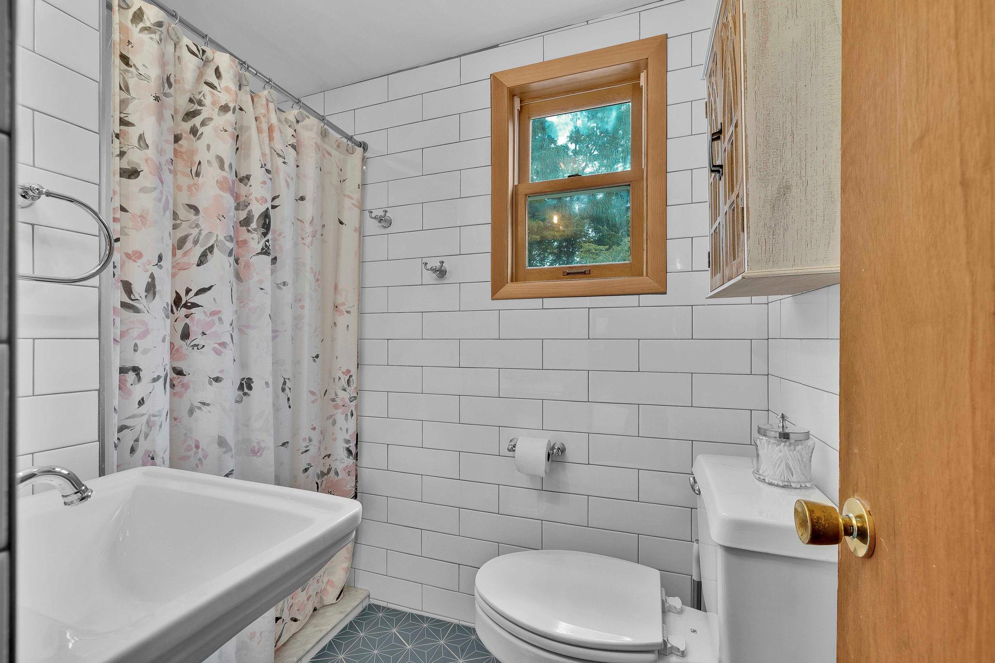 Single Family Cherrytown  Ulster County, NY 12446, MLS-885489-25