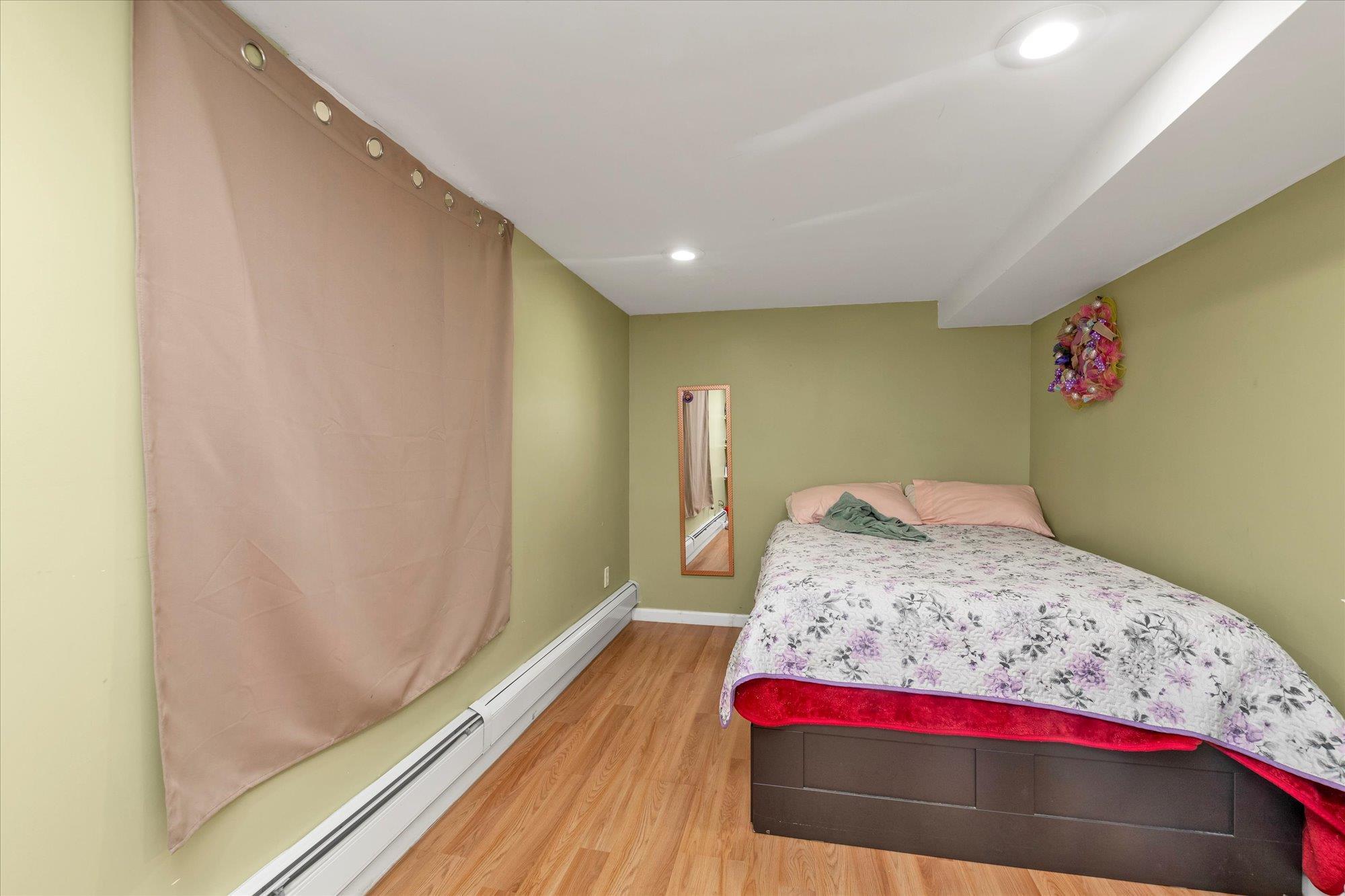 Single Family 110  Queens, NY 11369, MLS-885516-14