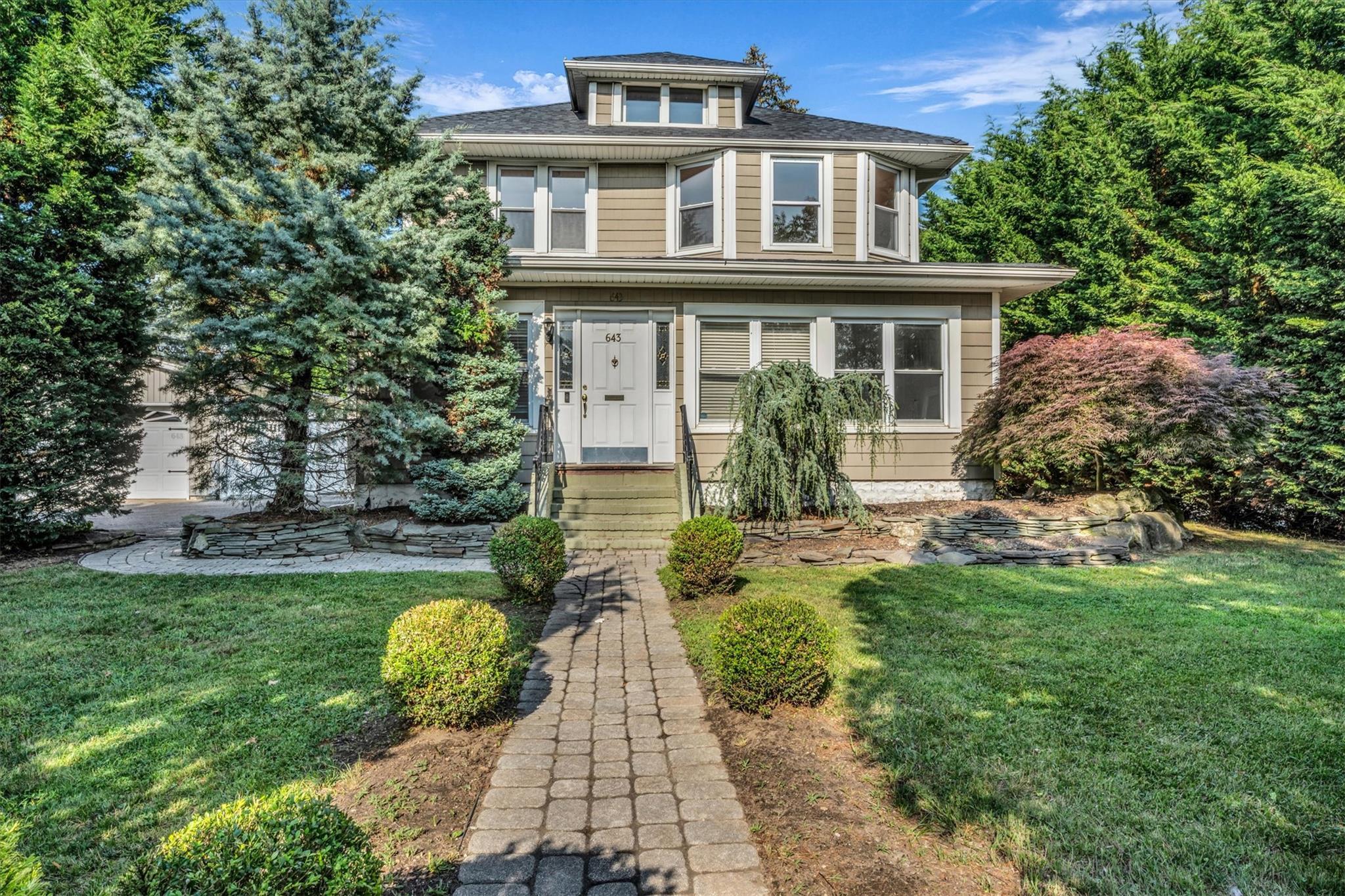 Single Family Deer Park  Suffolk County, NY 11702, MLS-885518-2