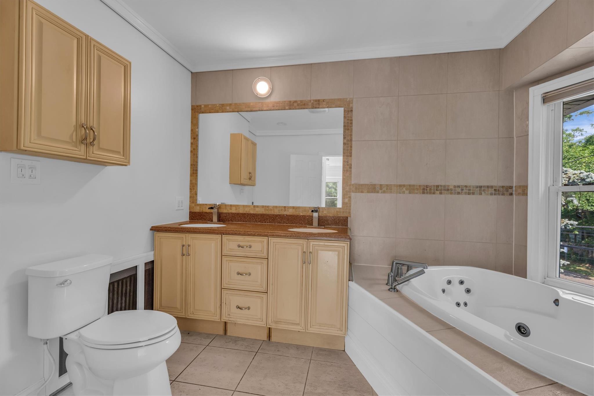 Single Family Deer Park  Suffolk County, NY 11702, MLS-885518-22