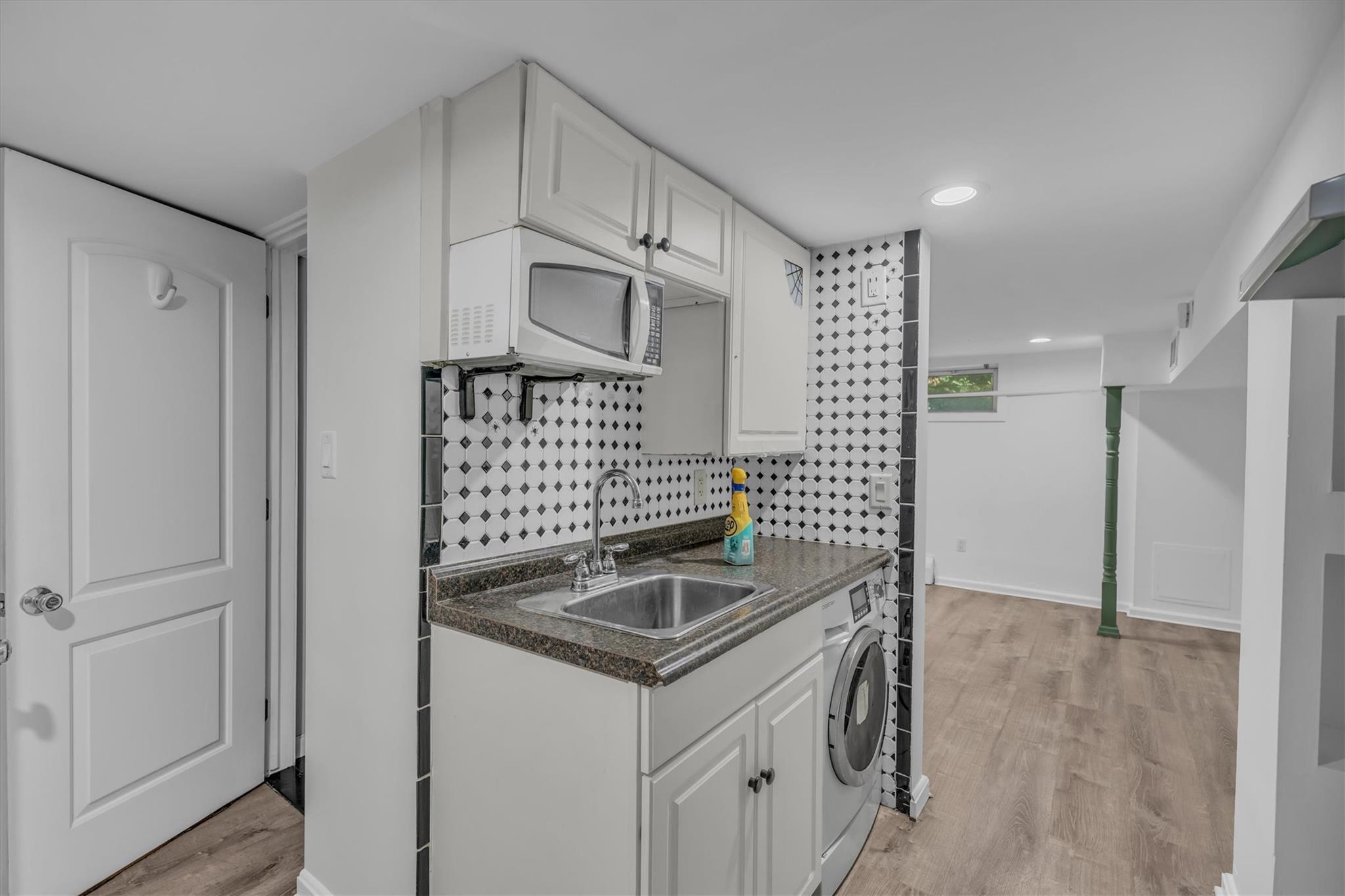 Single Family Deer Park  Suffolk County, NY 11702, MLS-885518-31