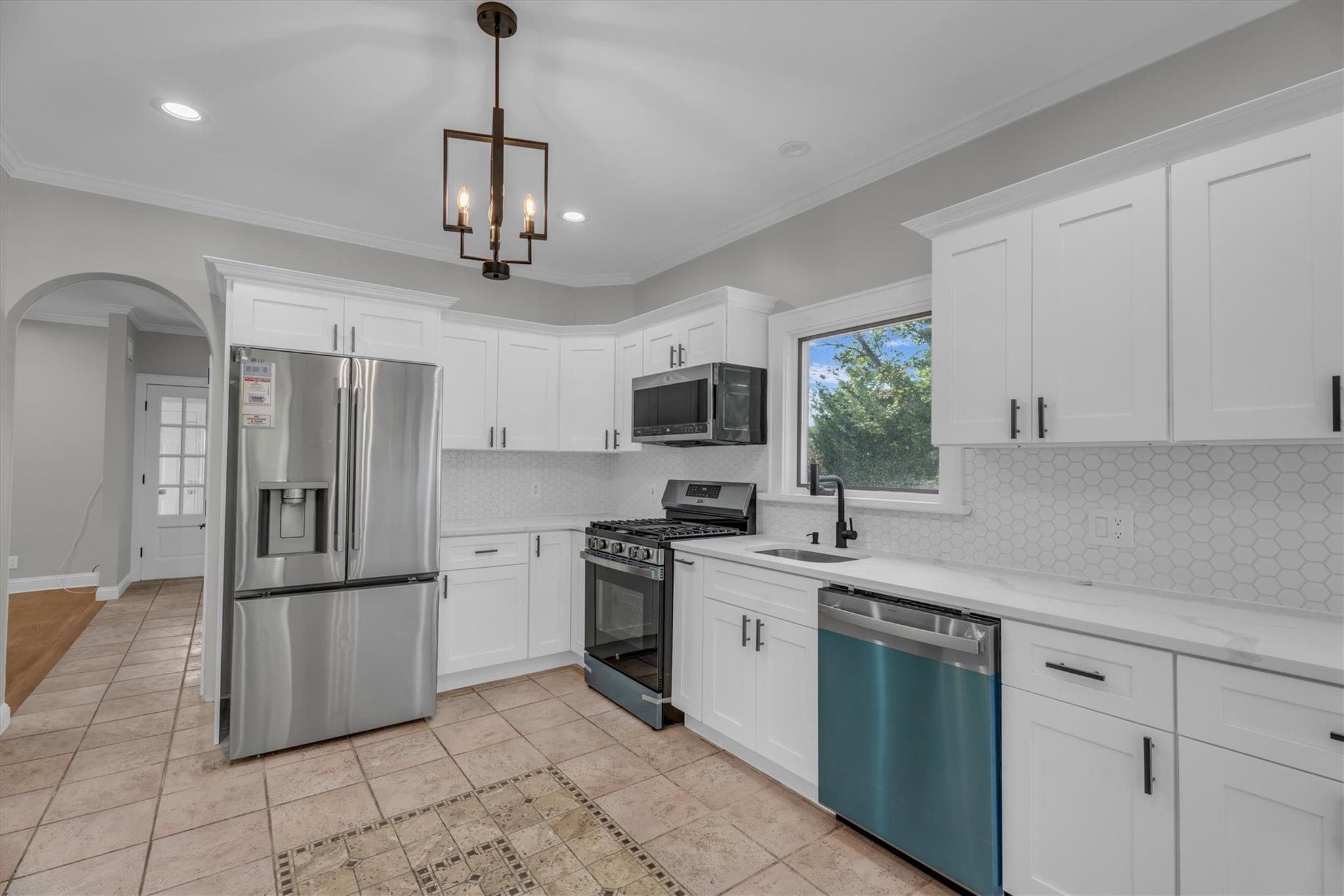 Single Family Deer Park  Suffolk County, NY 11702, MLS-885518-8