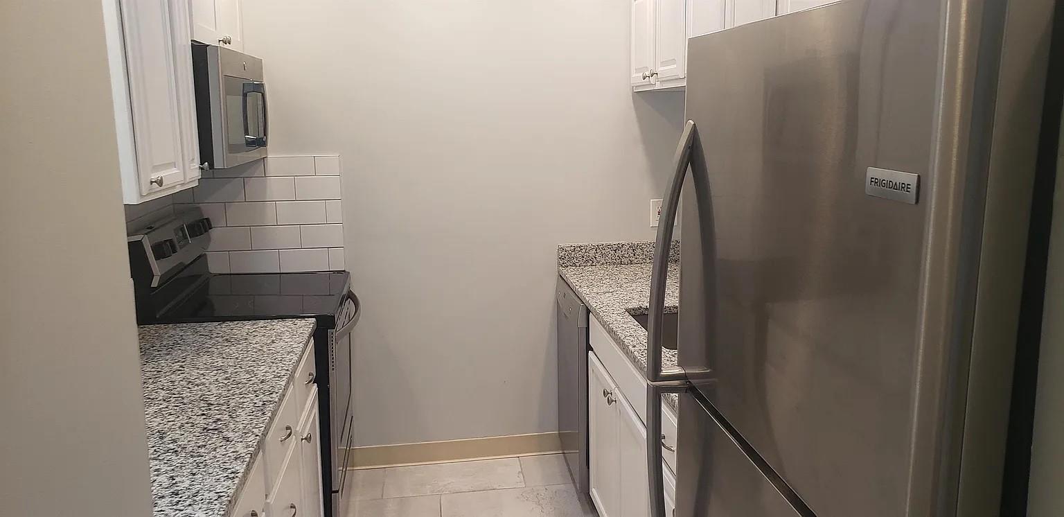 Single Family Union  Dutchess County, NY 12601, MLS-885528-11