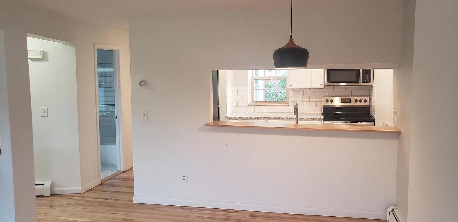 Single Family Union  Dutchess County, NY 12601, MLS-885528-6