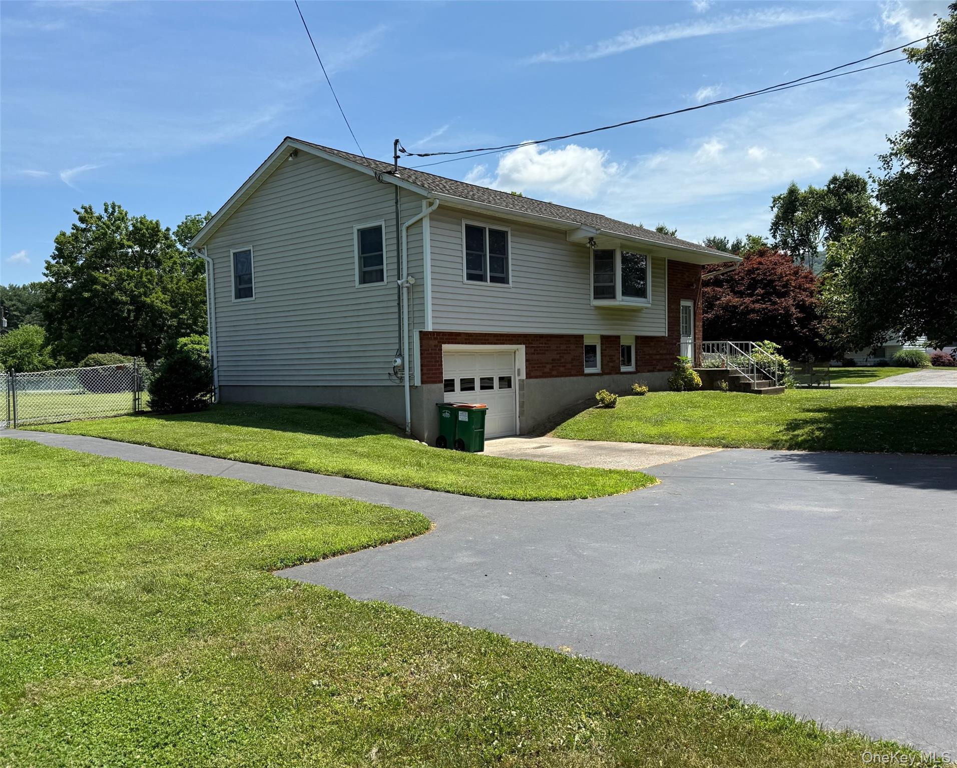 Single Family Maple Dutchess County, NY 12522, MLS-885529-17