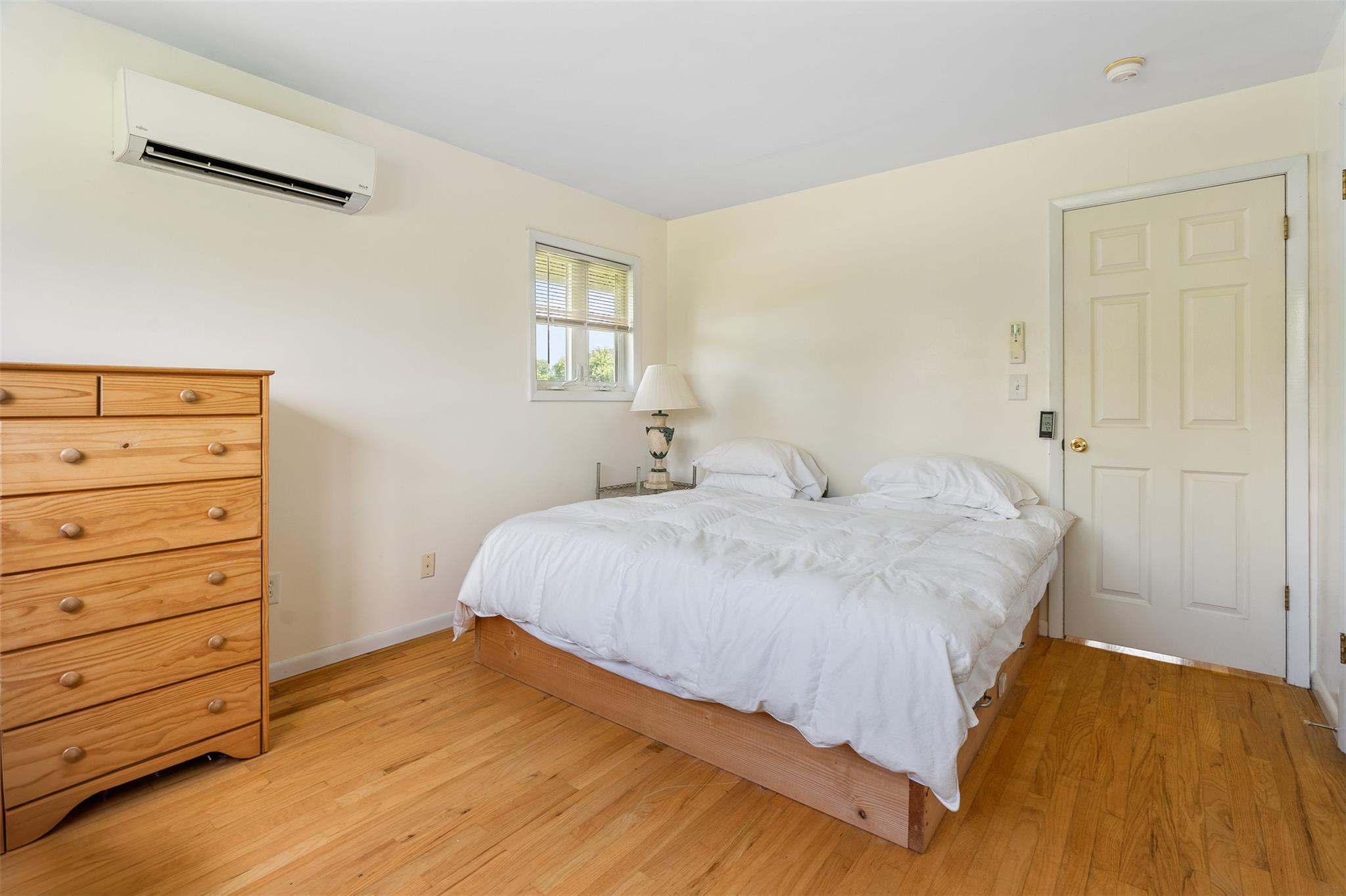Single Family Gold  Dutchess County, NY 12582, MLS-885543-18