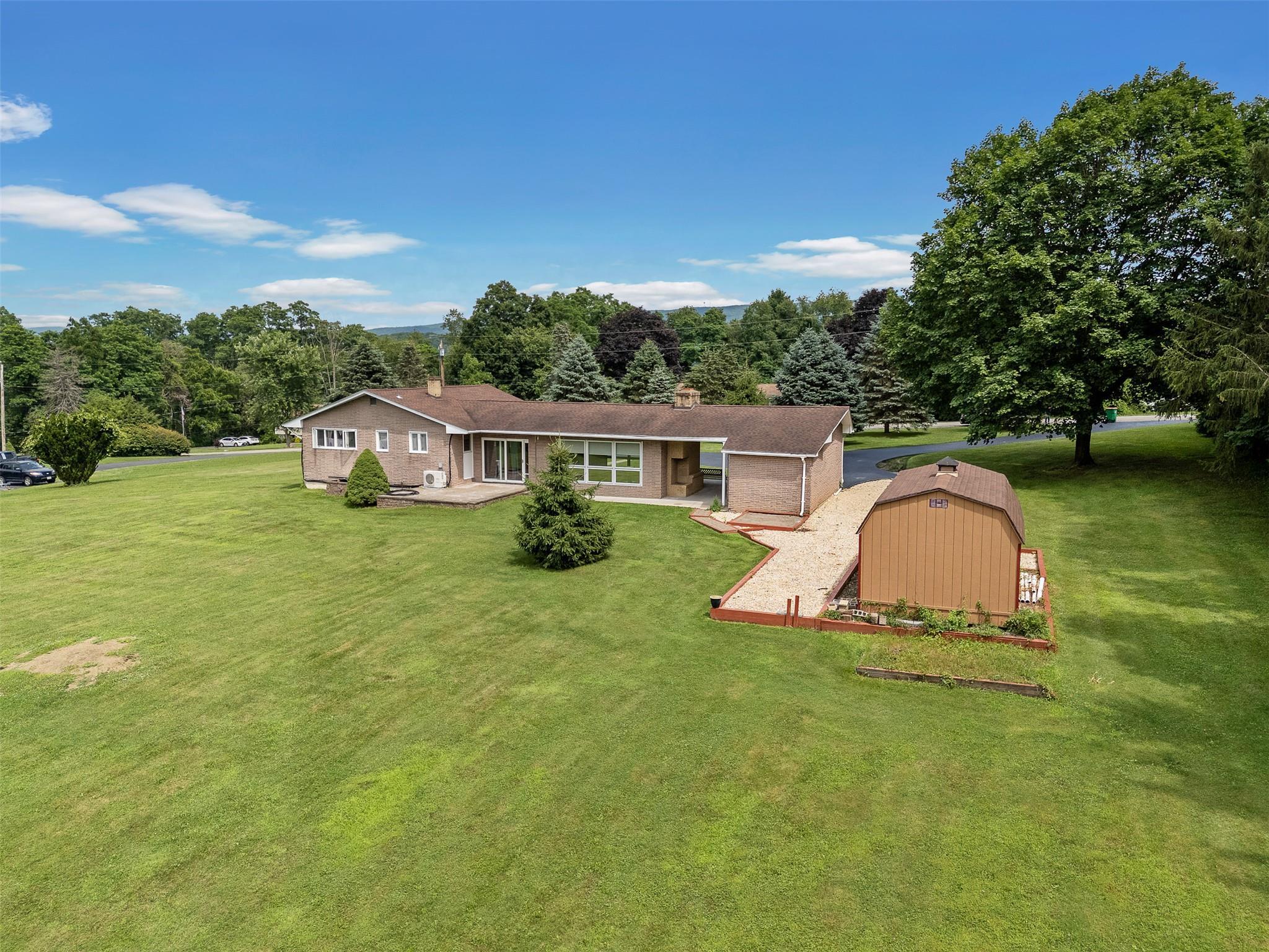Single Family Gold  Dutchess County, NY 12582, MLS-885543-32