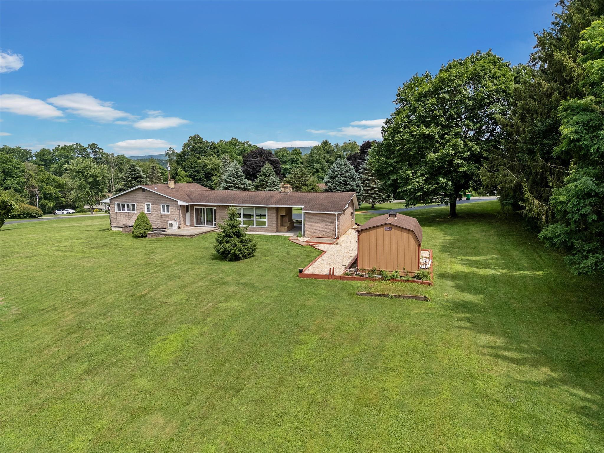 Single Family Gold  Dutchess County, NY 12582, MLS-885543-33