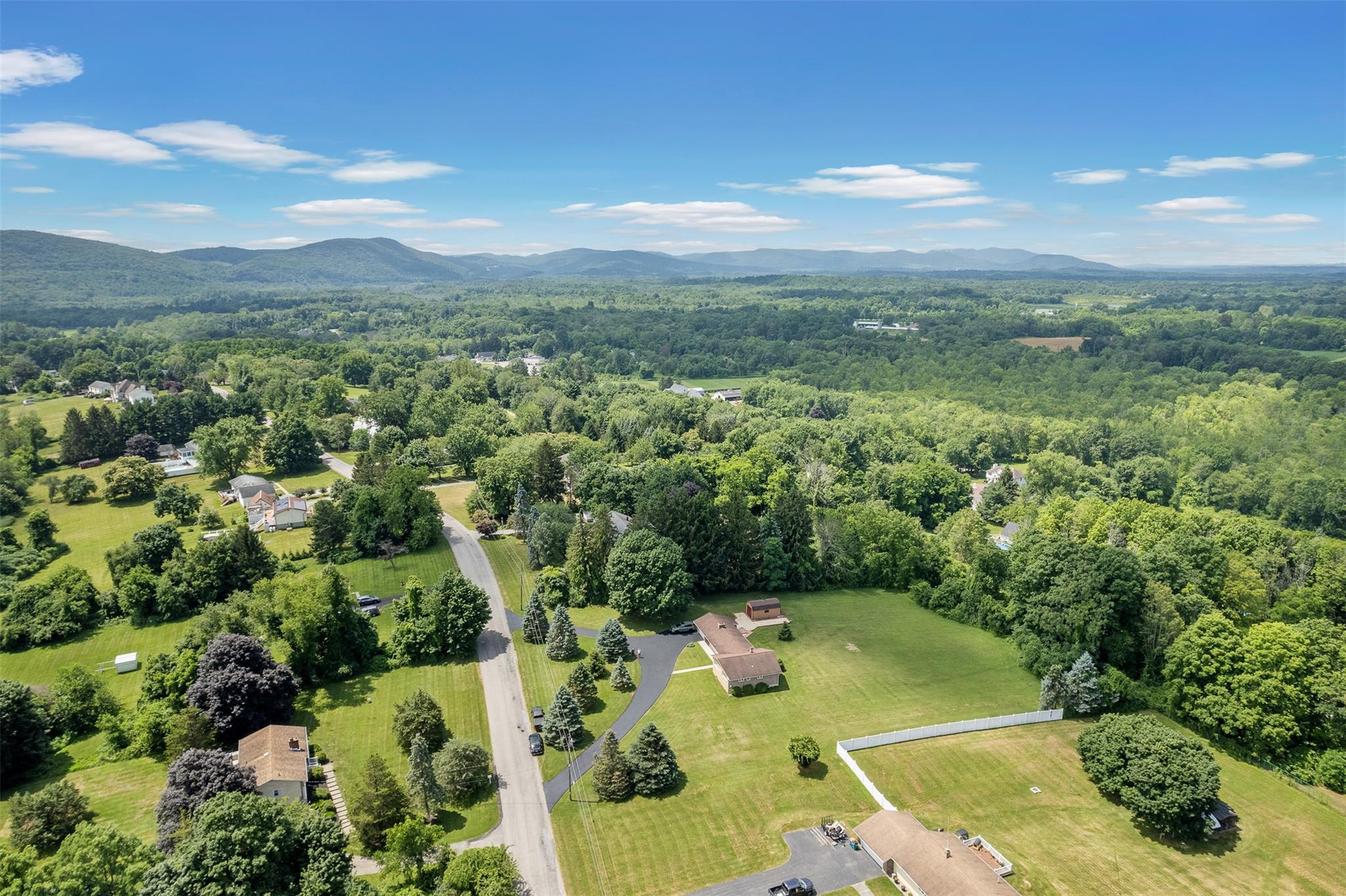 Single Family Gold  Dutchess County, NY 12582, MLS-885543-35