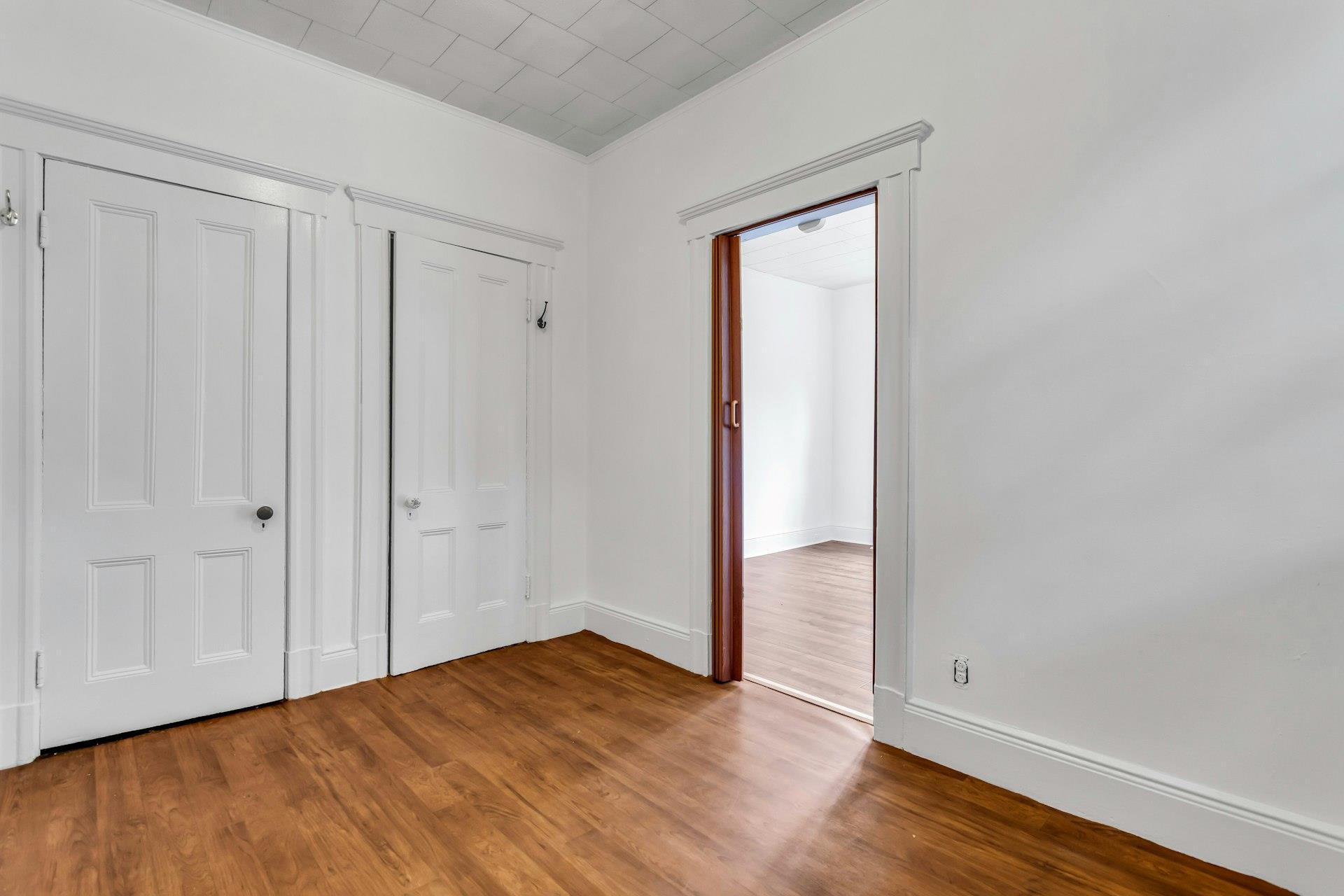 Single Family 126  Queens, NY 11356, MLS-885548-13