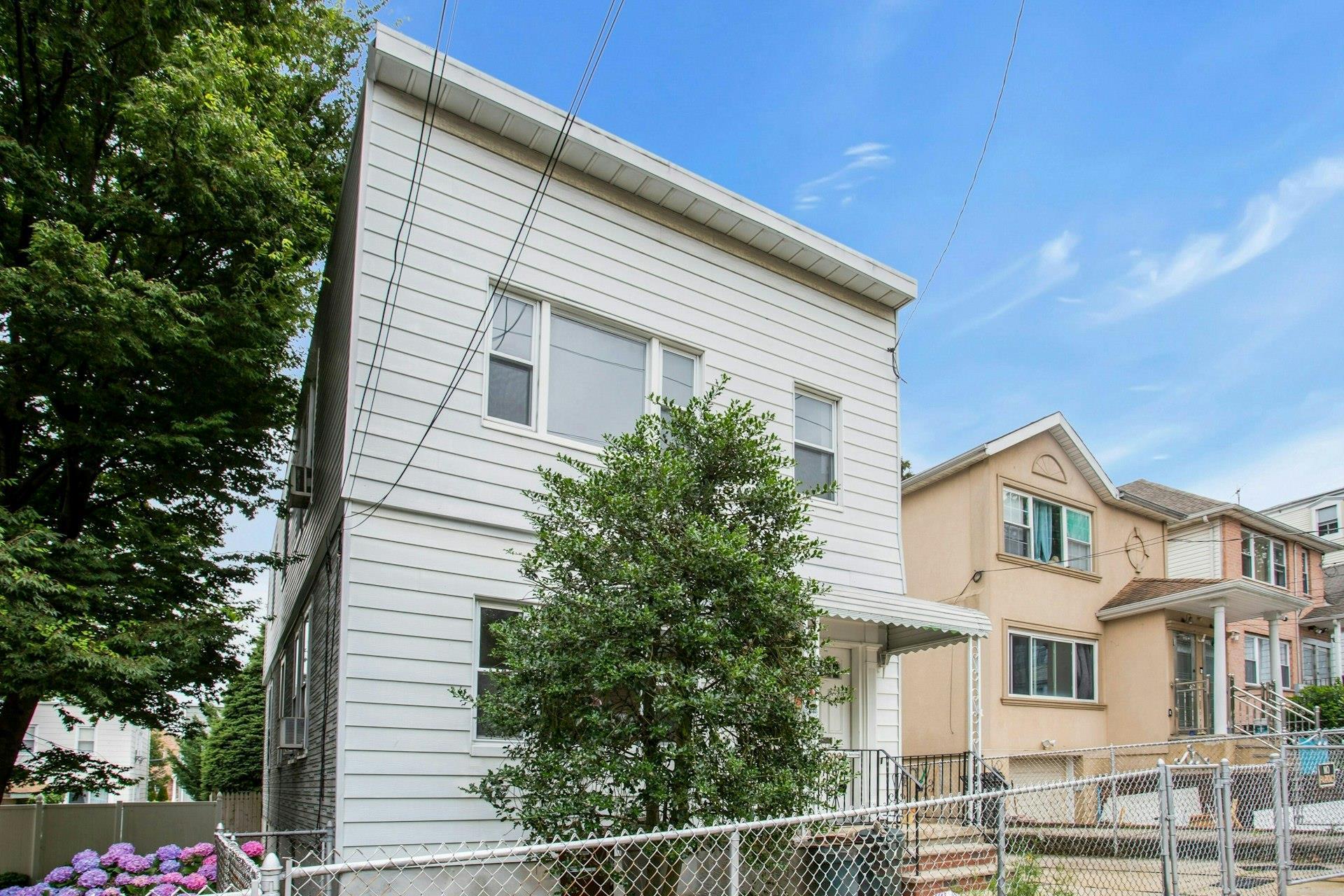 Single Family 126  Queens, NY 11356, MLS-885548-2