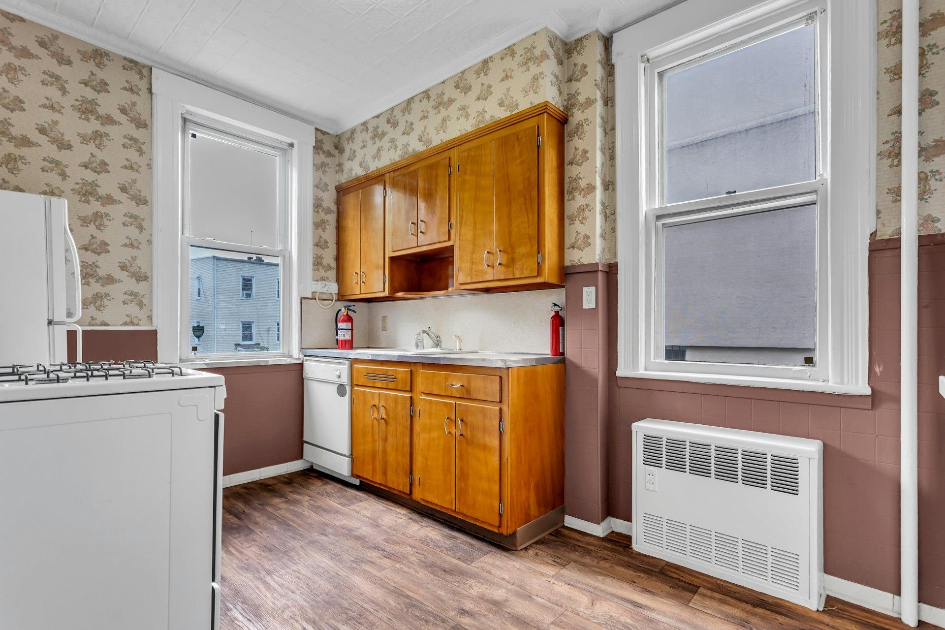 Single Family 126  Queens, NY 11356, MLS-885548-9