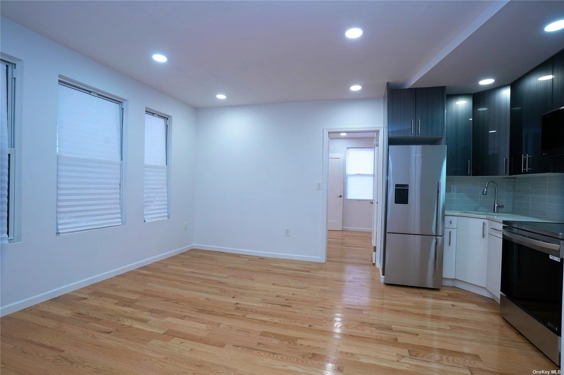 Single Family 89  Queens, NY 11421, MLS-885560-6