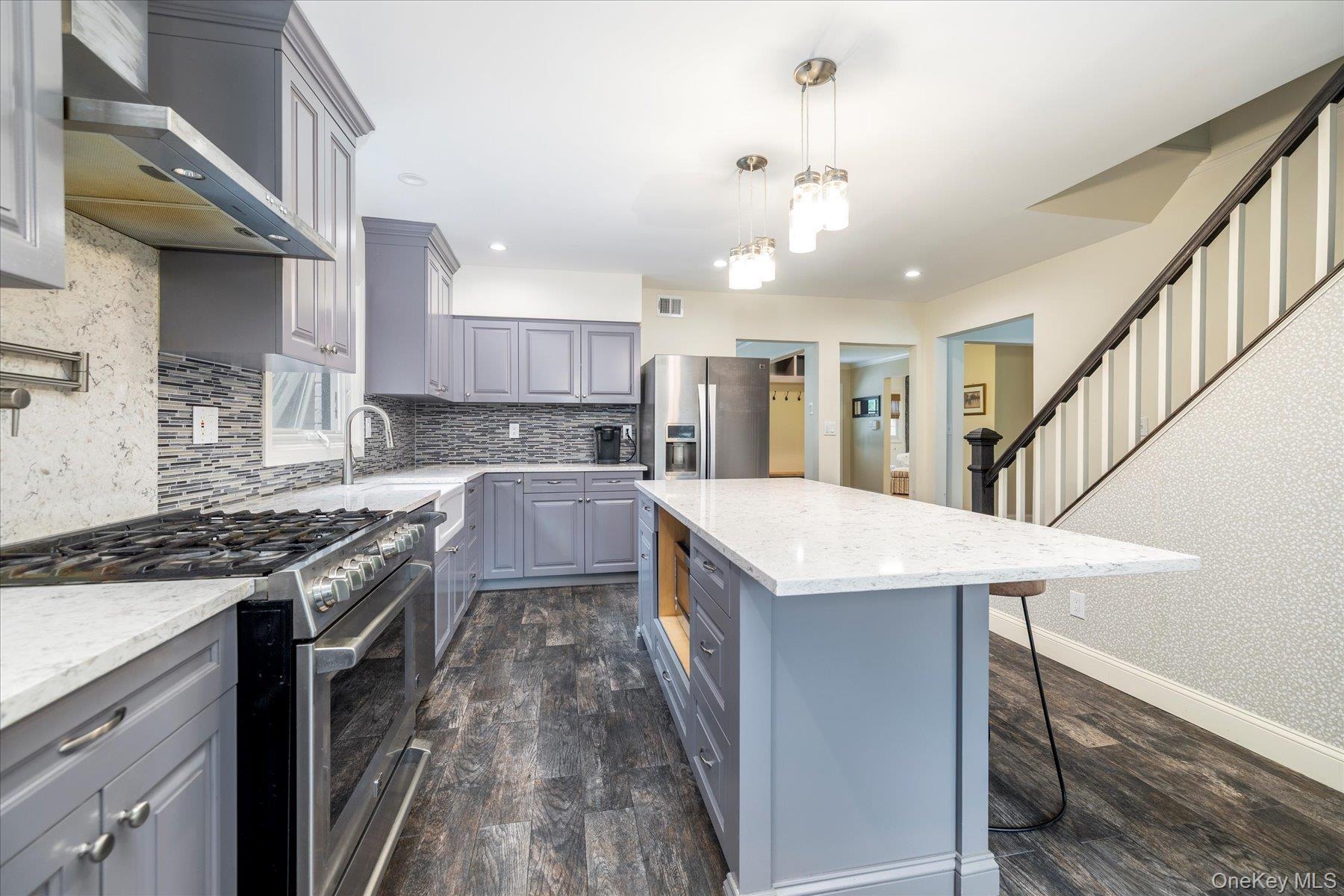 Single Family Blenheim Nassau County, NY 11570, MLS-885565-17