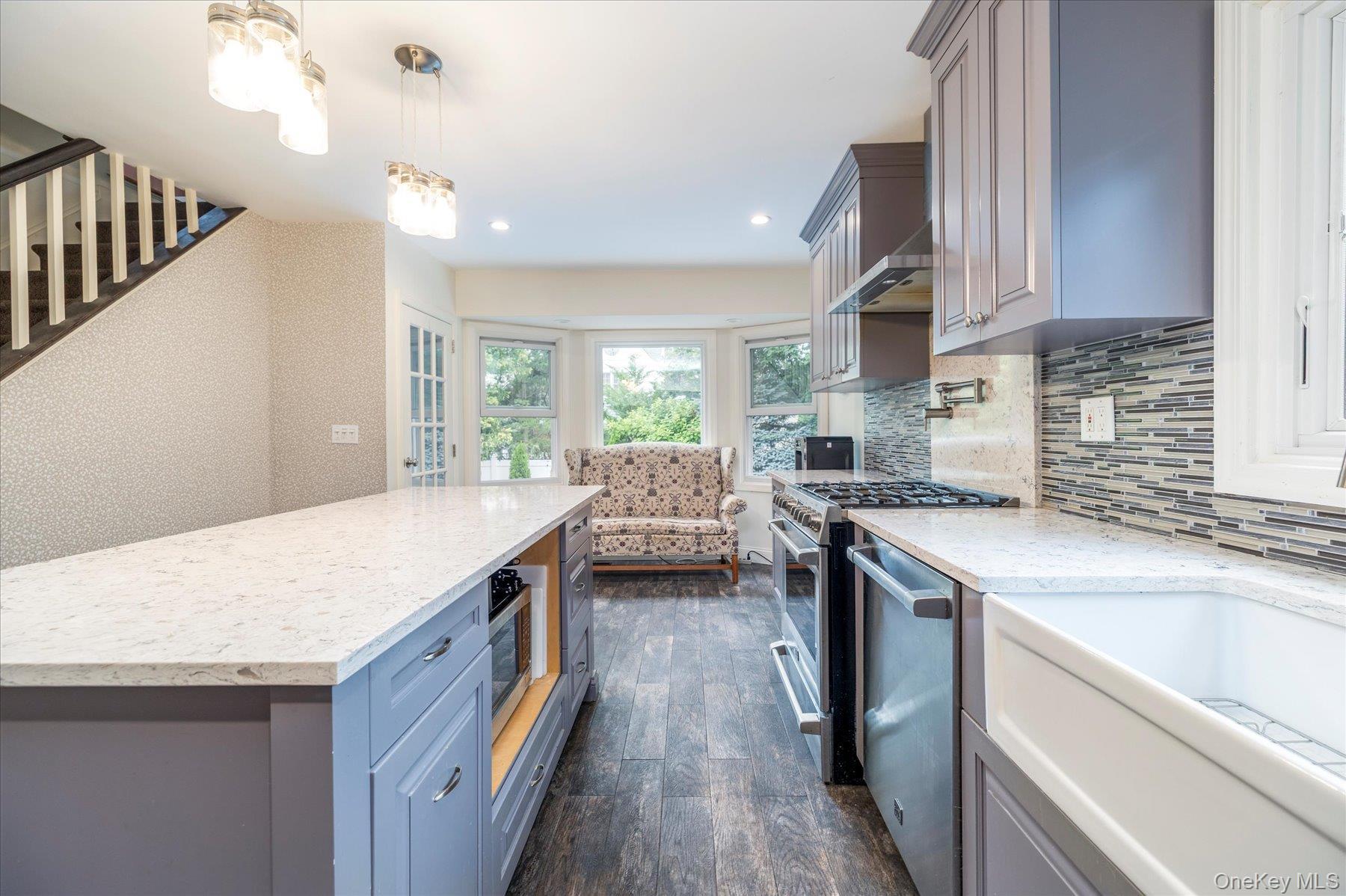 Single Family Blenheim Nassau County, NY 11570, MLS-885565-18