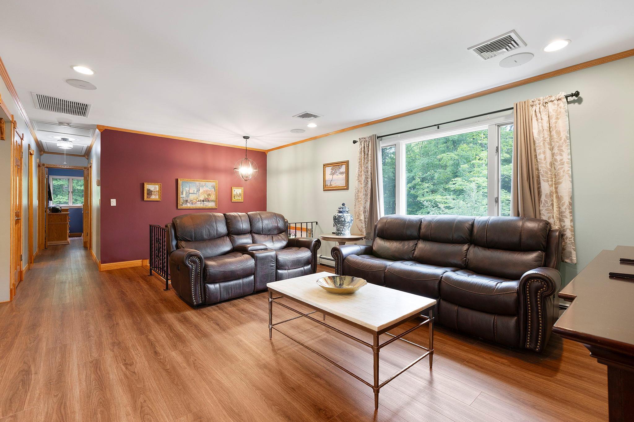 Single Family Mountain View  Dutchess County, NY 12531, MLS-885567-13