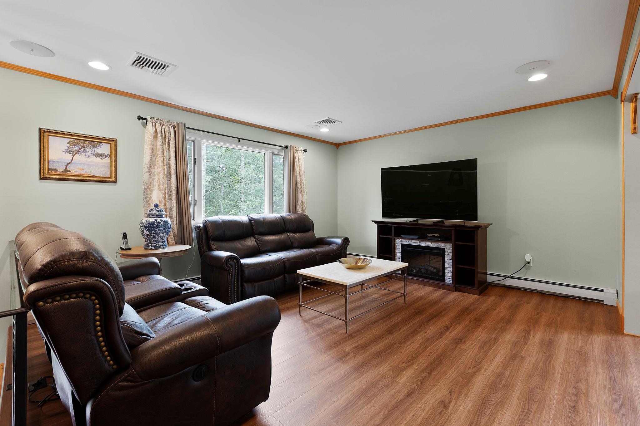 Single Family Mountain View  Dutchess County, NY 12531, MLS-885567-15