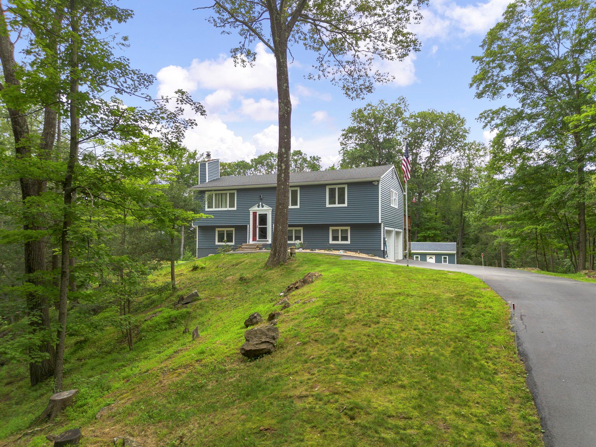 Single Family Mountain View  Dutchess County, NY 12531, MLS-885567-2