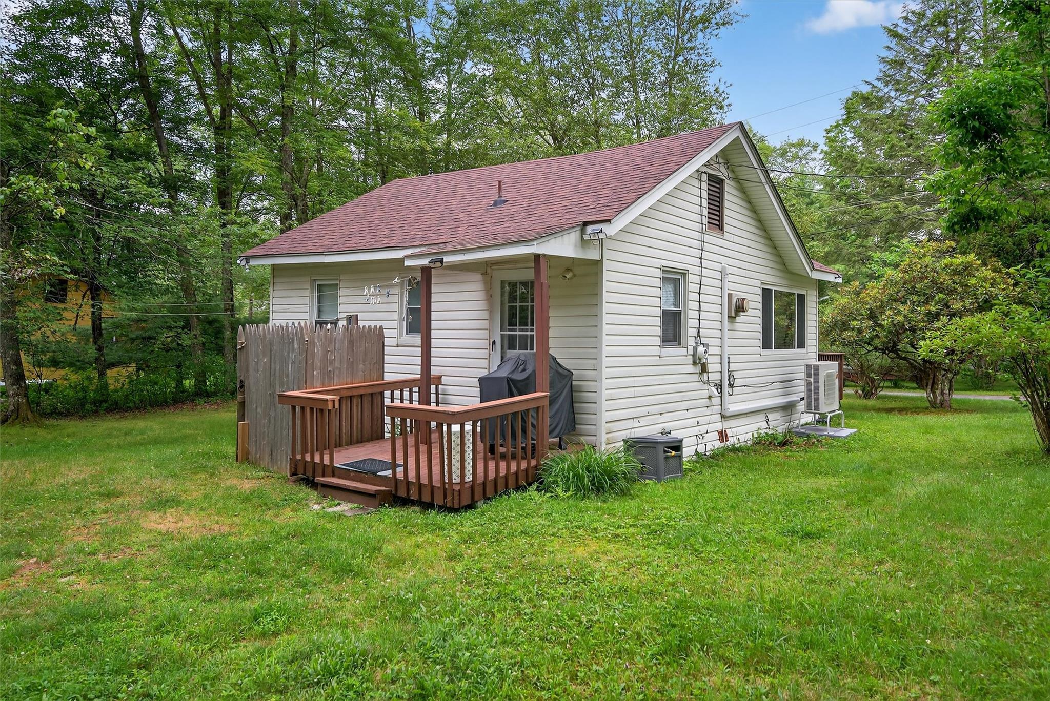 Single Family Apache  Sullivan County, NY 12734, MLS-885588-5