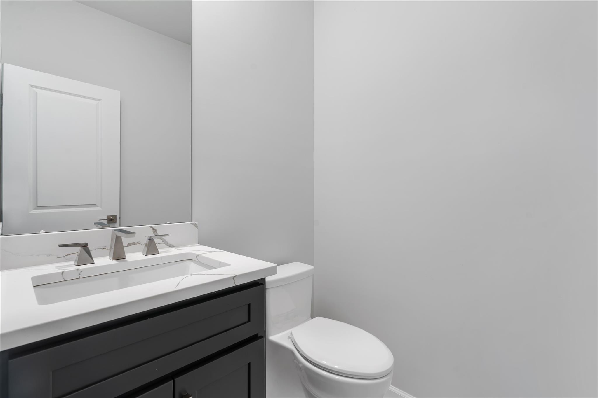 Single Family Old Hopewell Dutchess County, NY 12590, MLS-885611-18