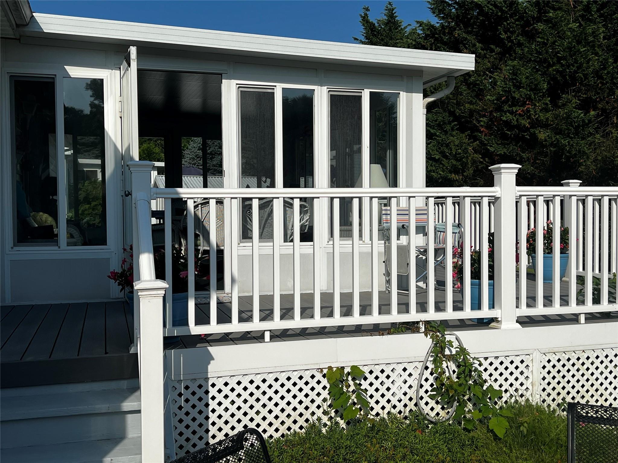 Single Family Fresh Pond  Suffolk County, NY 11933, MLS-885614-12