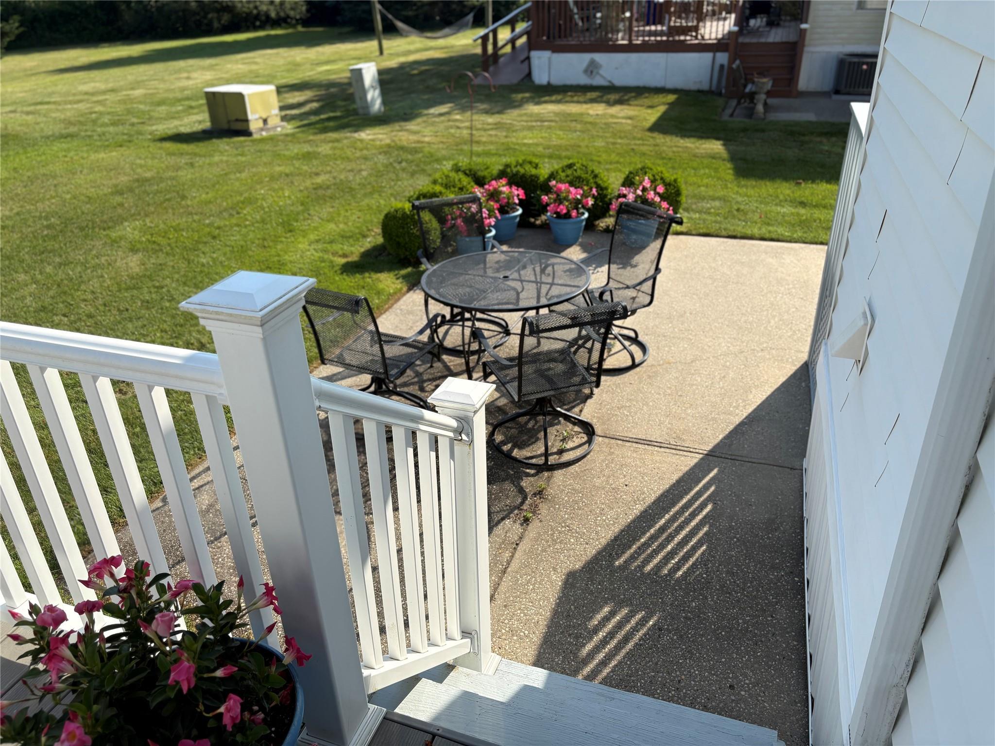 Single Family Fresh Pond  Suffolk County, NY 11933, MLS-885614-16