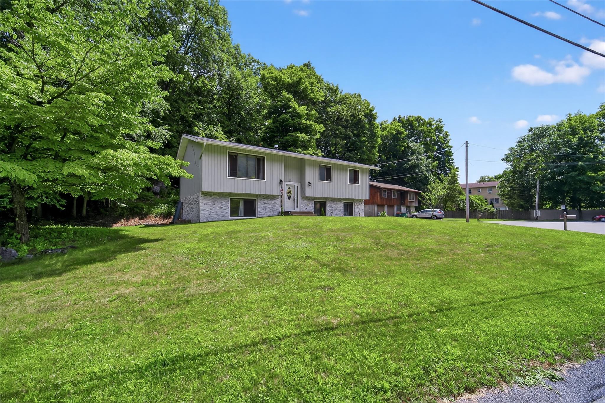 Single Family Raker  Dutchess County, NY 12603, MLS-885649-44