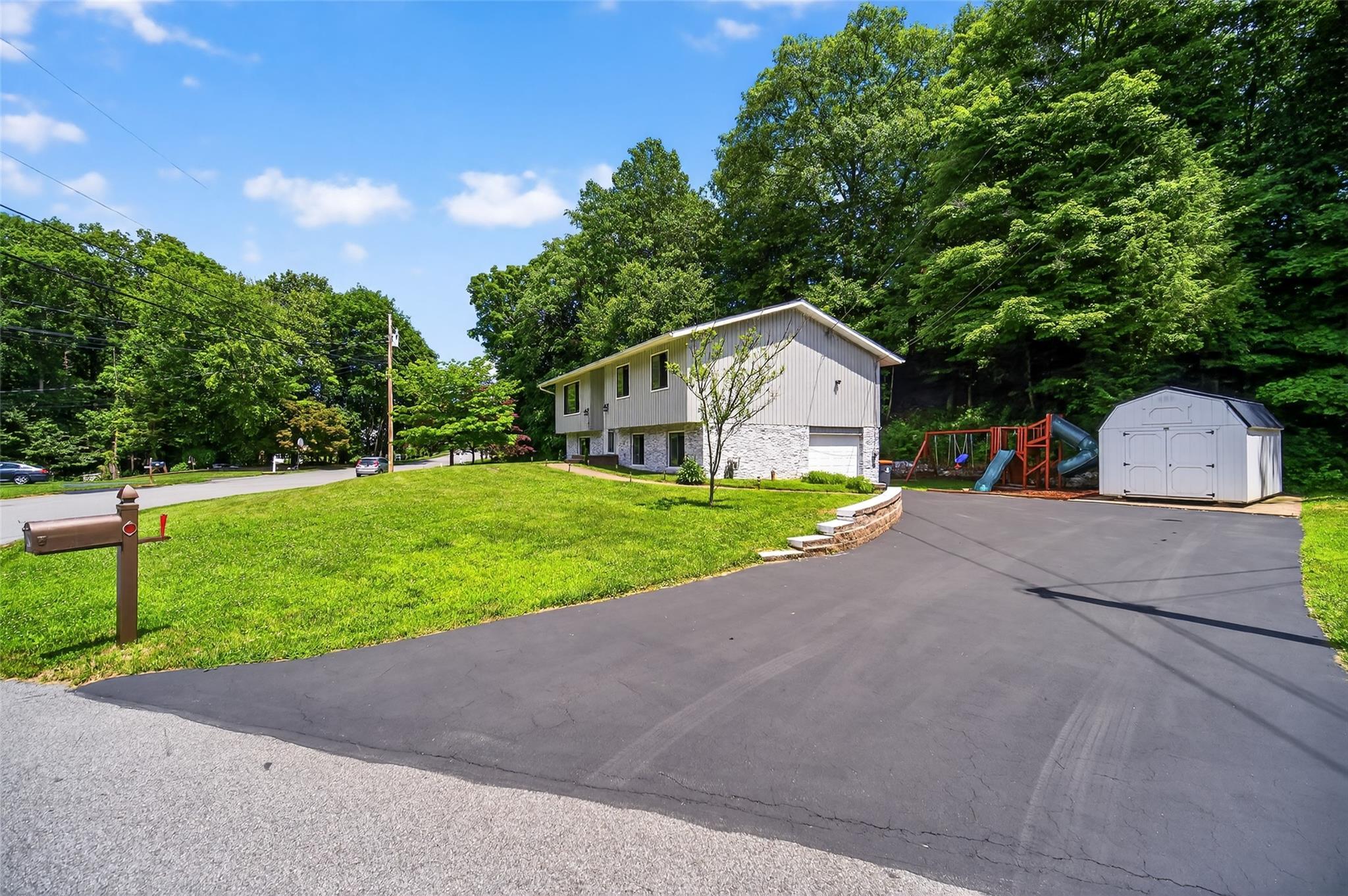 Single Family Raker  Dutchess County, NY 12603, MLS-885649-45