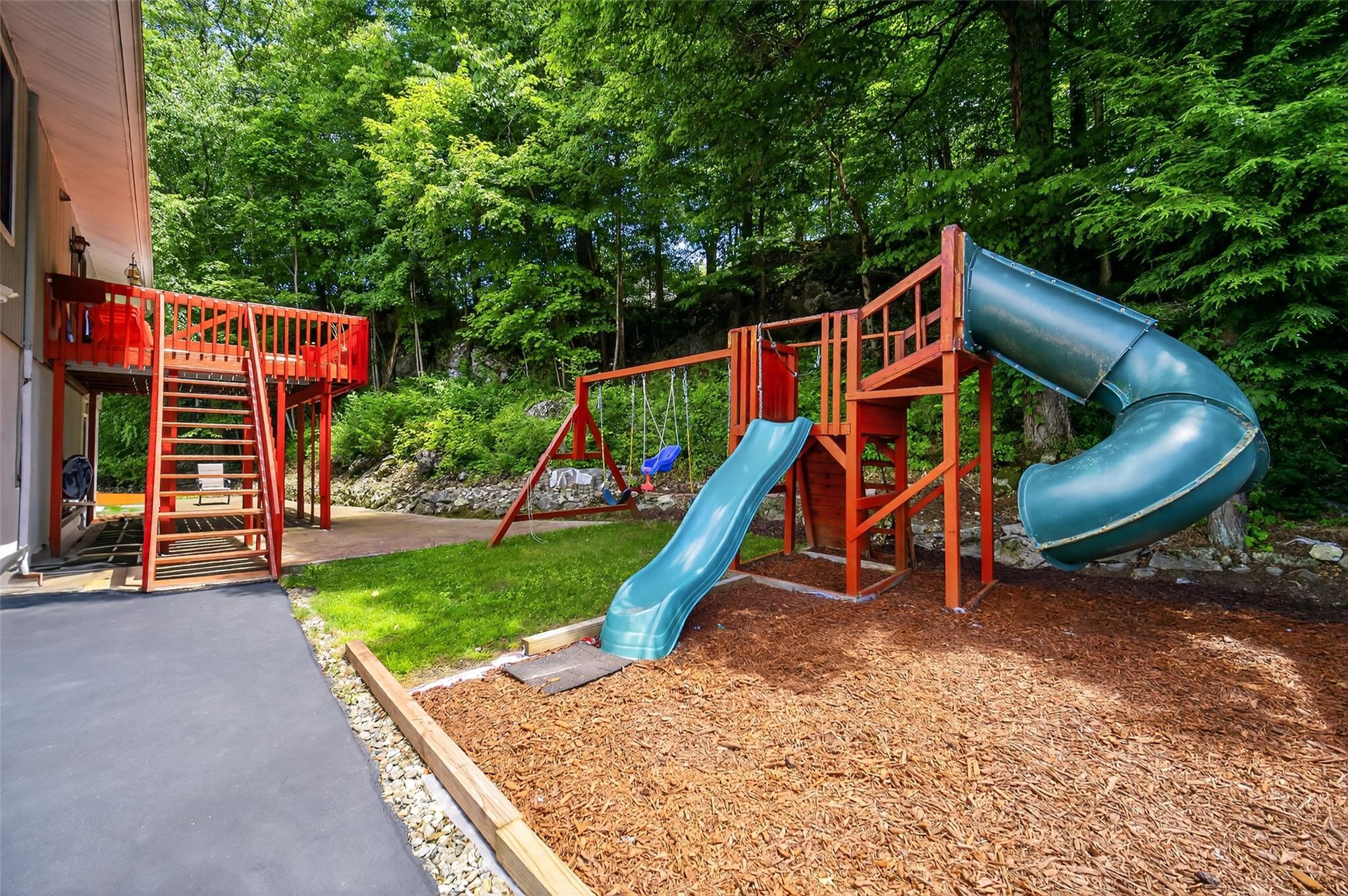 Single Family Raker  Dutchess County, NY 12603, MLS-885649-46