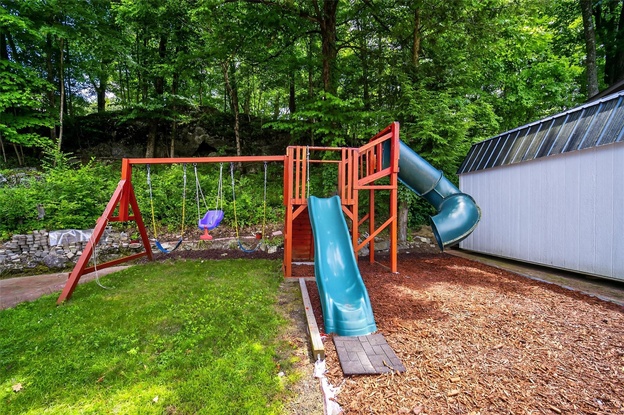 Single Family Raker  Dutchess County, NY 12603, MLS-885649-47