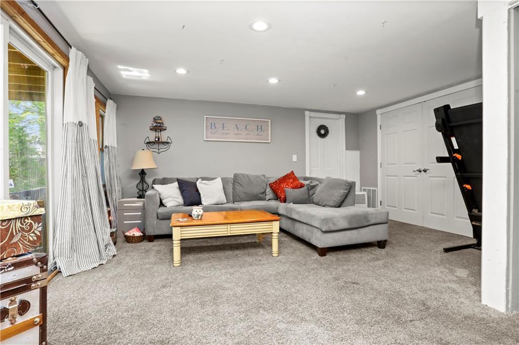 Single Family Orchard  Westchester County, NY 10560, MLS-885656-20