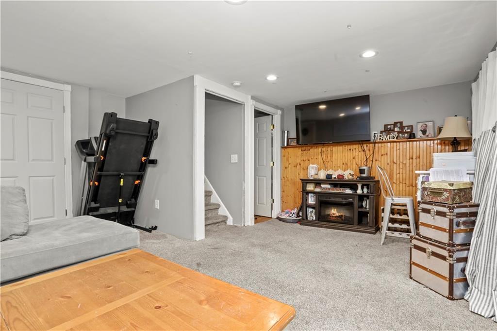Single Family Orchard  Westchester County, NY 10560, MLS-885656-22