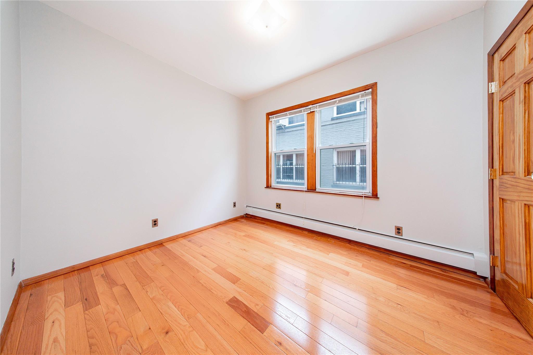 Single Family 24th  Queens, NY 11105, MLS-885658-12
