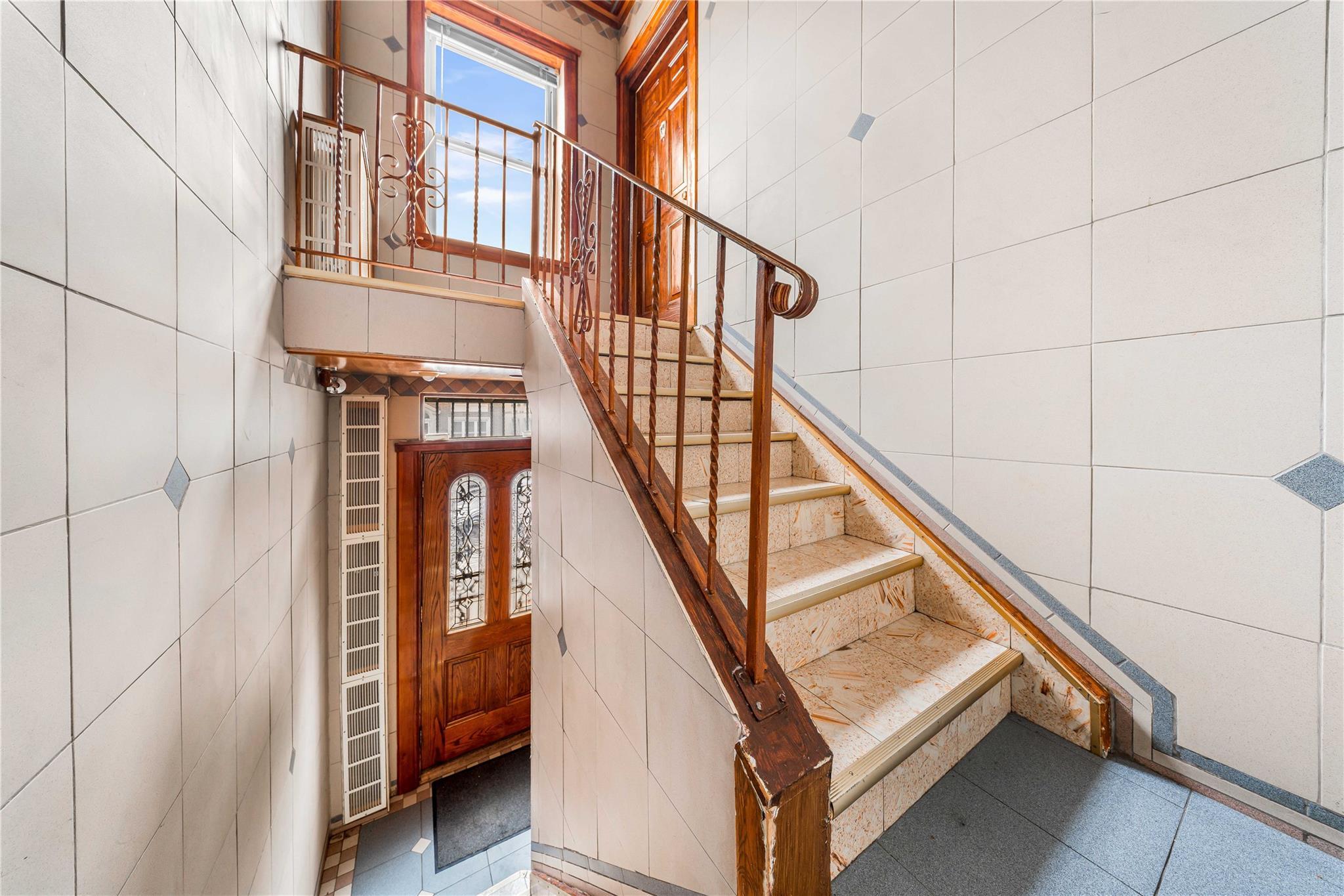 Single Family 24th  Queens, NY 11105, MLS-885658-18