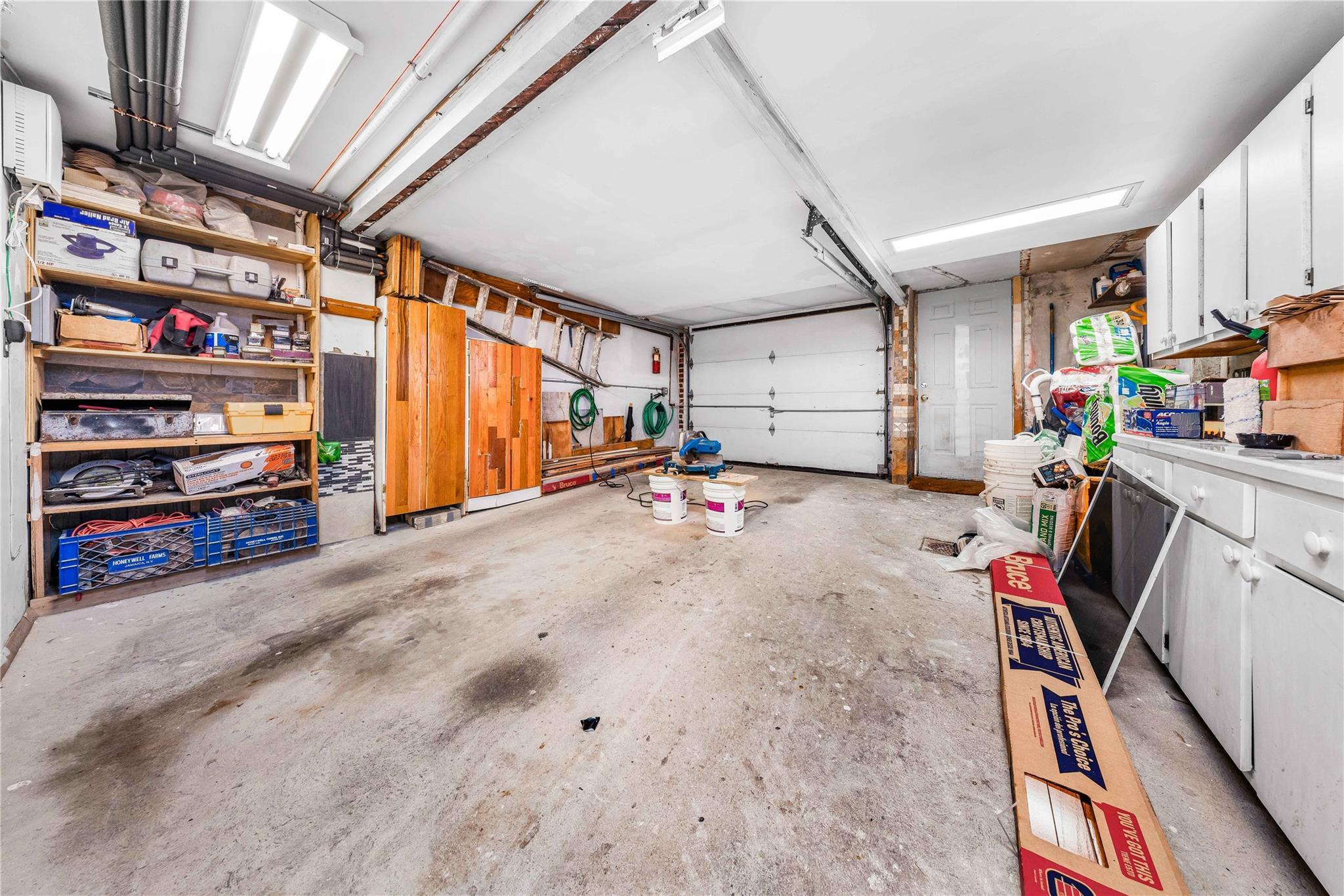 Single Family 24th  Queens, NY 11105, MLS-885658-35