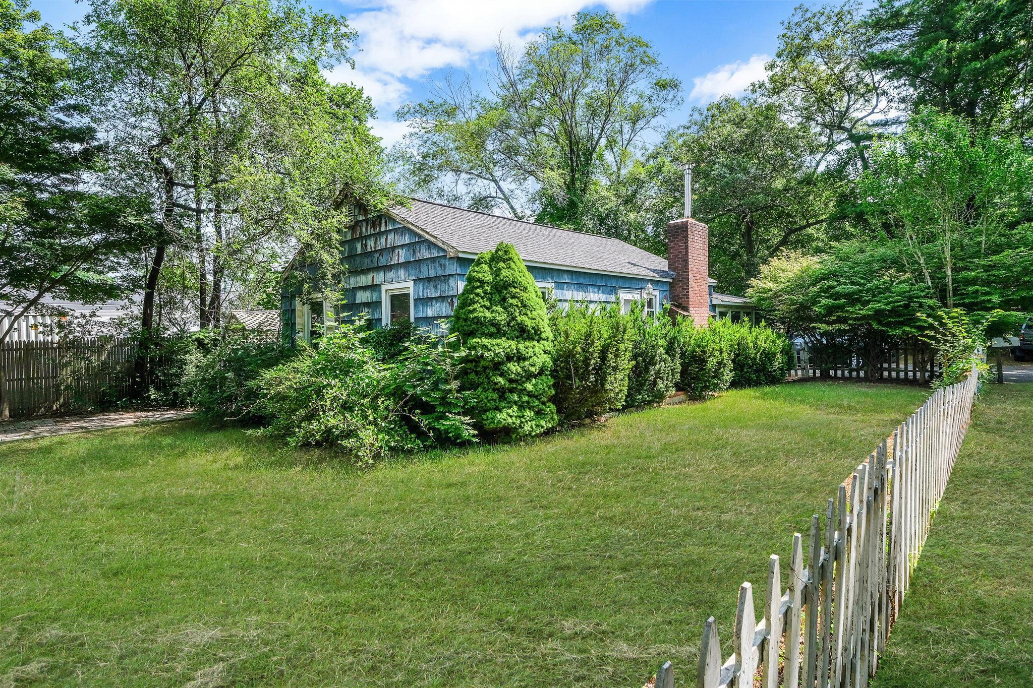 Single Family Private  Suffolk County, NY 11763, MLS-885675-2