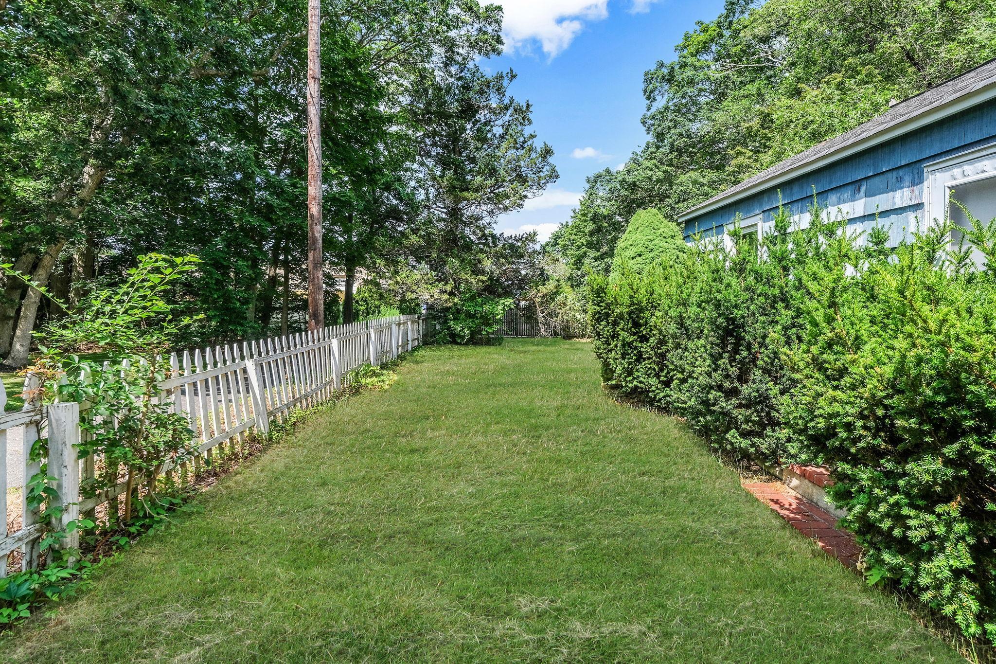 Single Family Private  Suffolk County, NY 11763, MLS-885675-4