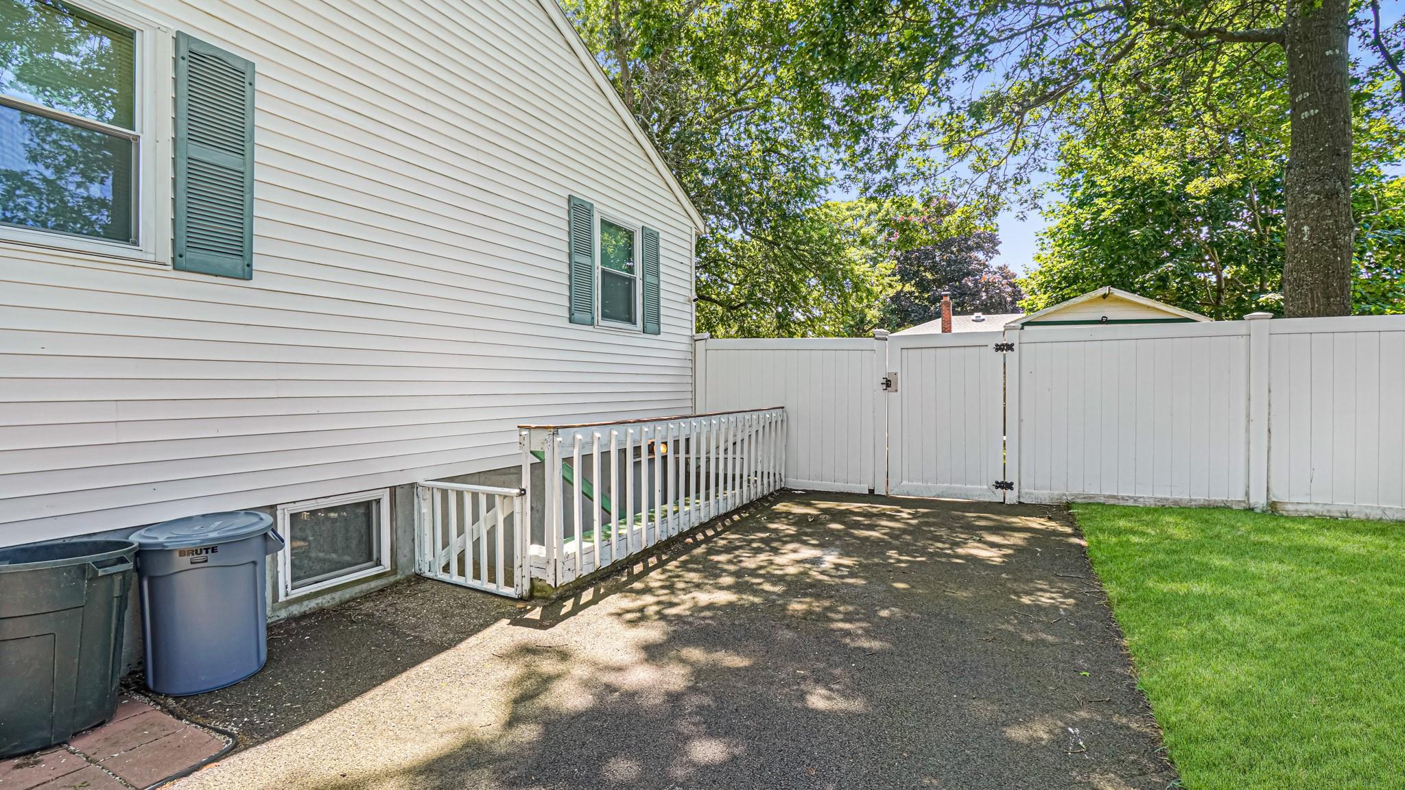 Single Family Wilson  Suffolk County, NY 11951, MLS-885691-22