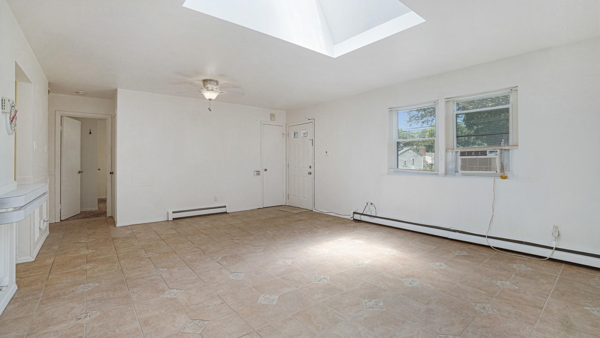 Single Family Wilson  Suffolk County, NY 11951, MLS-885691-5