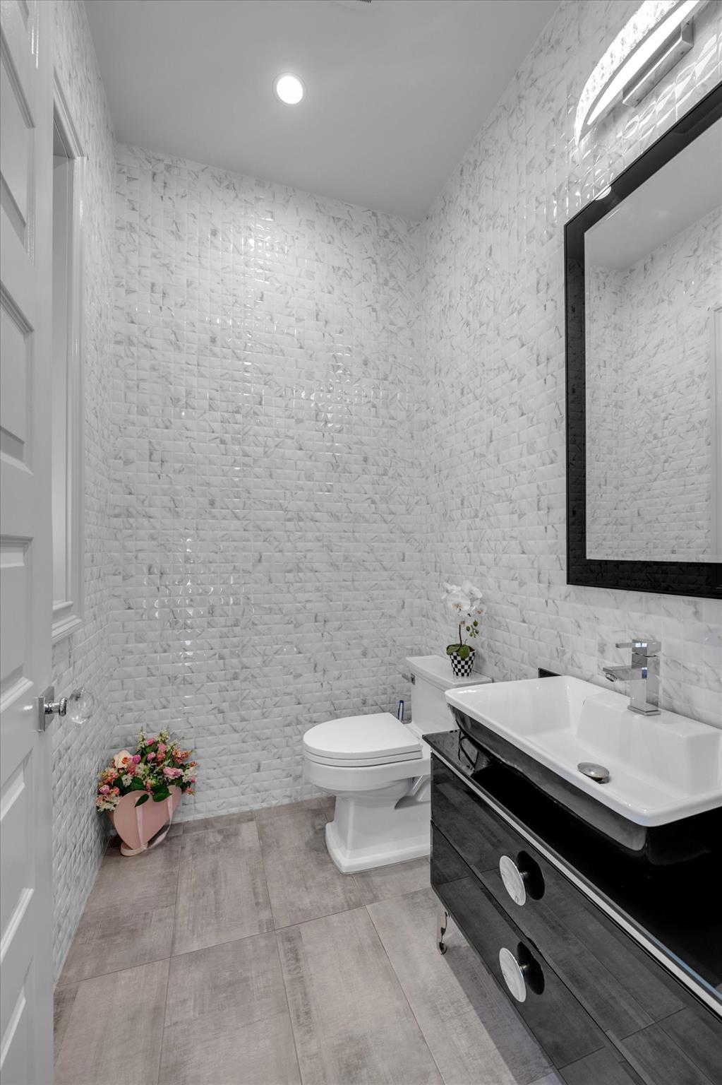 Single Family Dolphin Nassau County, NY 11598, MLS-885705-13