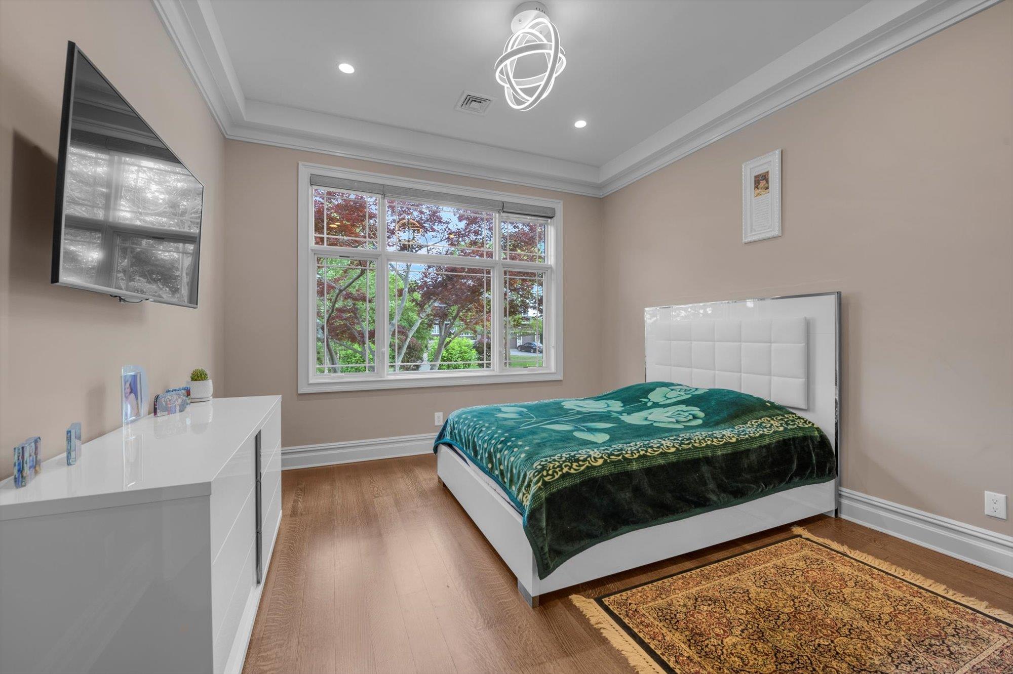 Single Family Dolphin Nassau County, NY 11598, MLS-885705-20