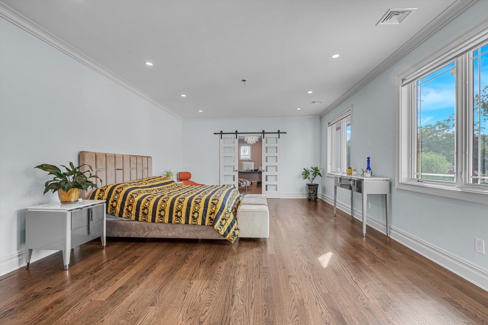 Single Family Dolphin Nassau County, NY 11598, MLS-885705-22