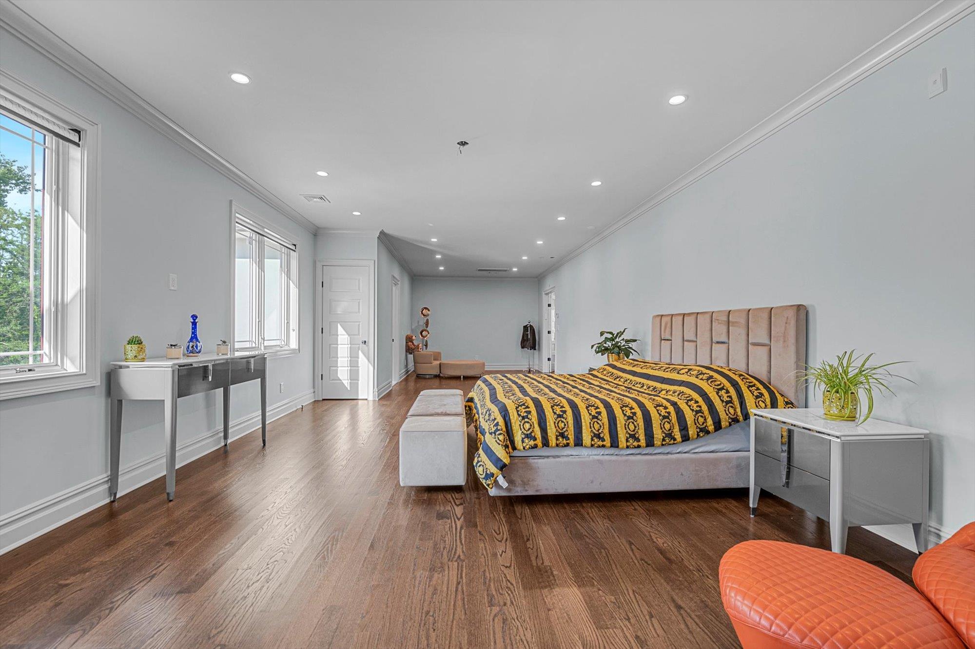 Single Family Dolphin Nassau County, NY 11598, MLS-885705-23