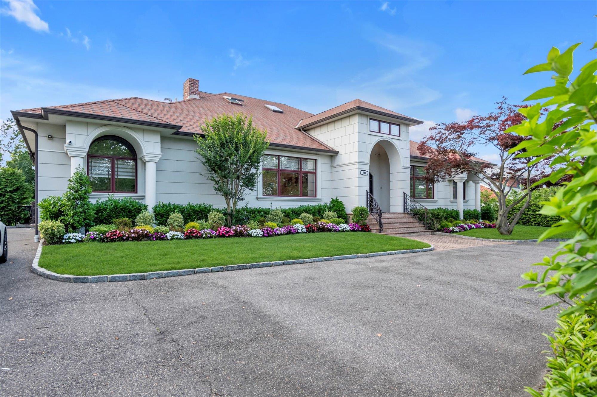 Single Family Dolphin Nassau County, NY 11598, MLS-885705-36