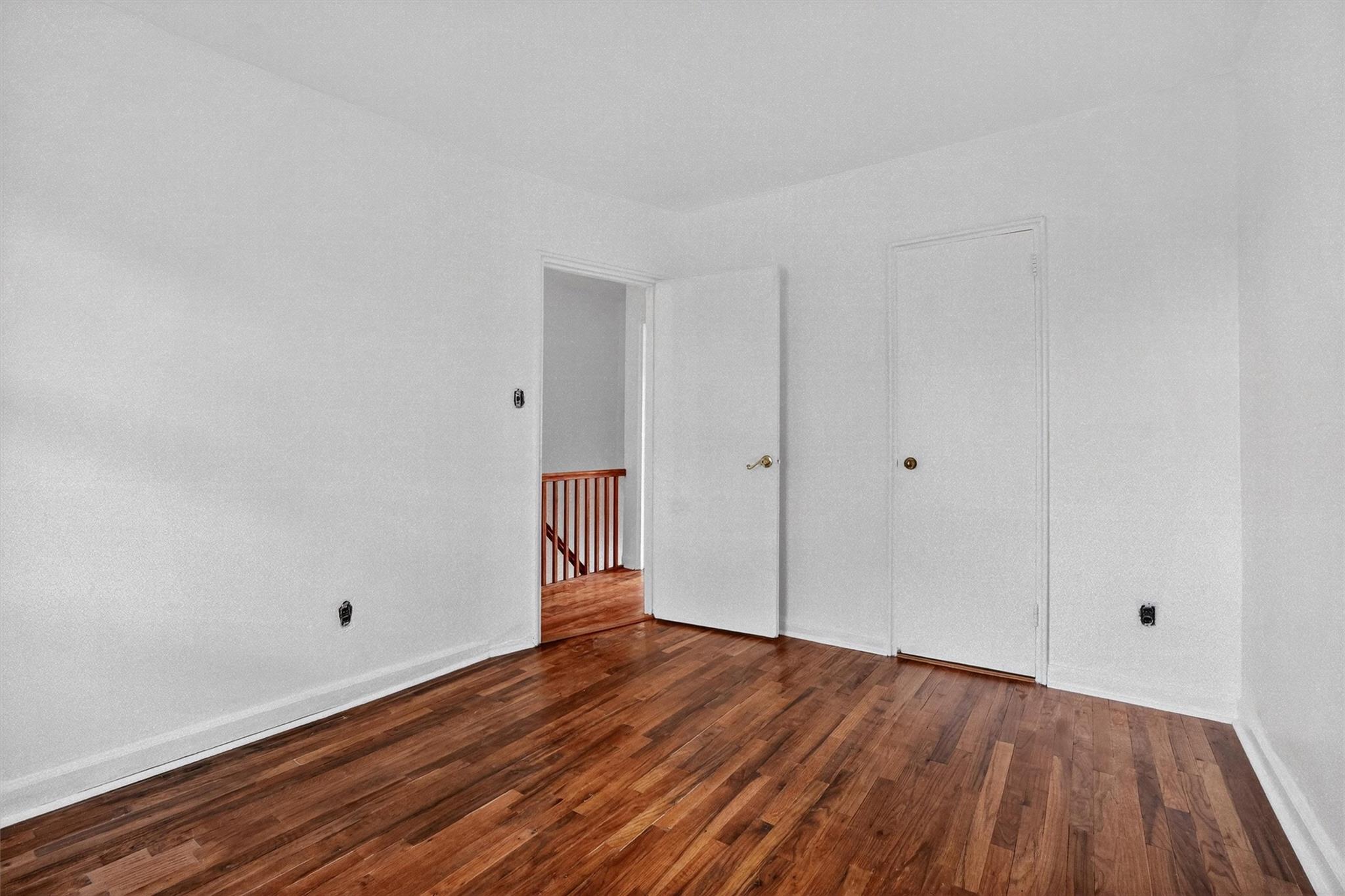Single Family 229th  Bronx, NY 10466, MLS-885706-11