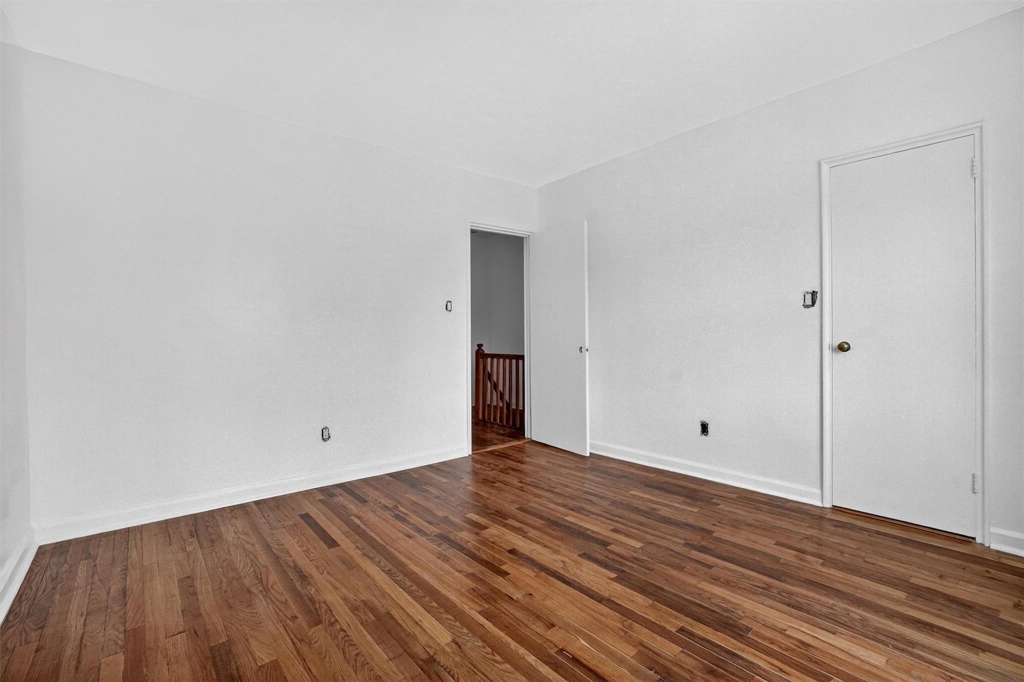 Single Family 229th  Bronx, NY 10466, MLS-885706-13