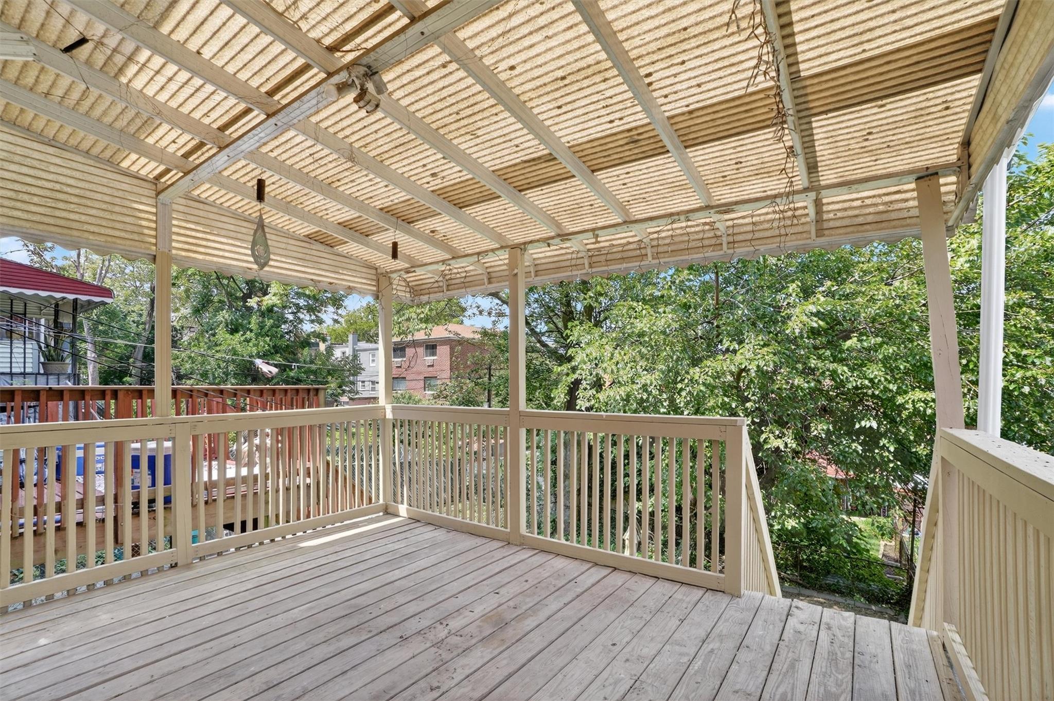 Single Family 229th  Bronx, NY 10466, MLS-885706-18
