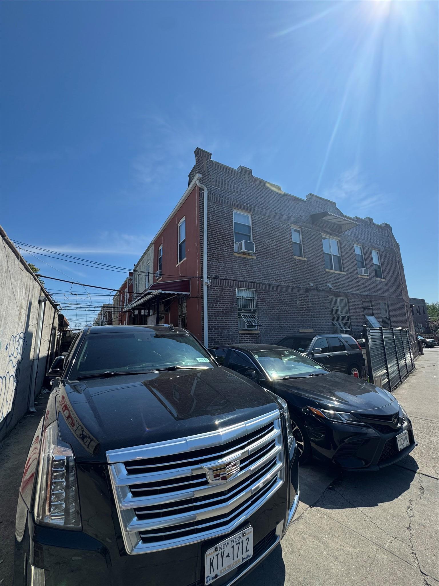 Single Family 93rd  Queens, NY 11372, MLS-885709-5