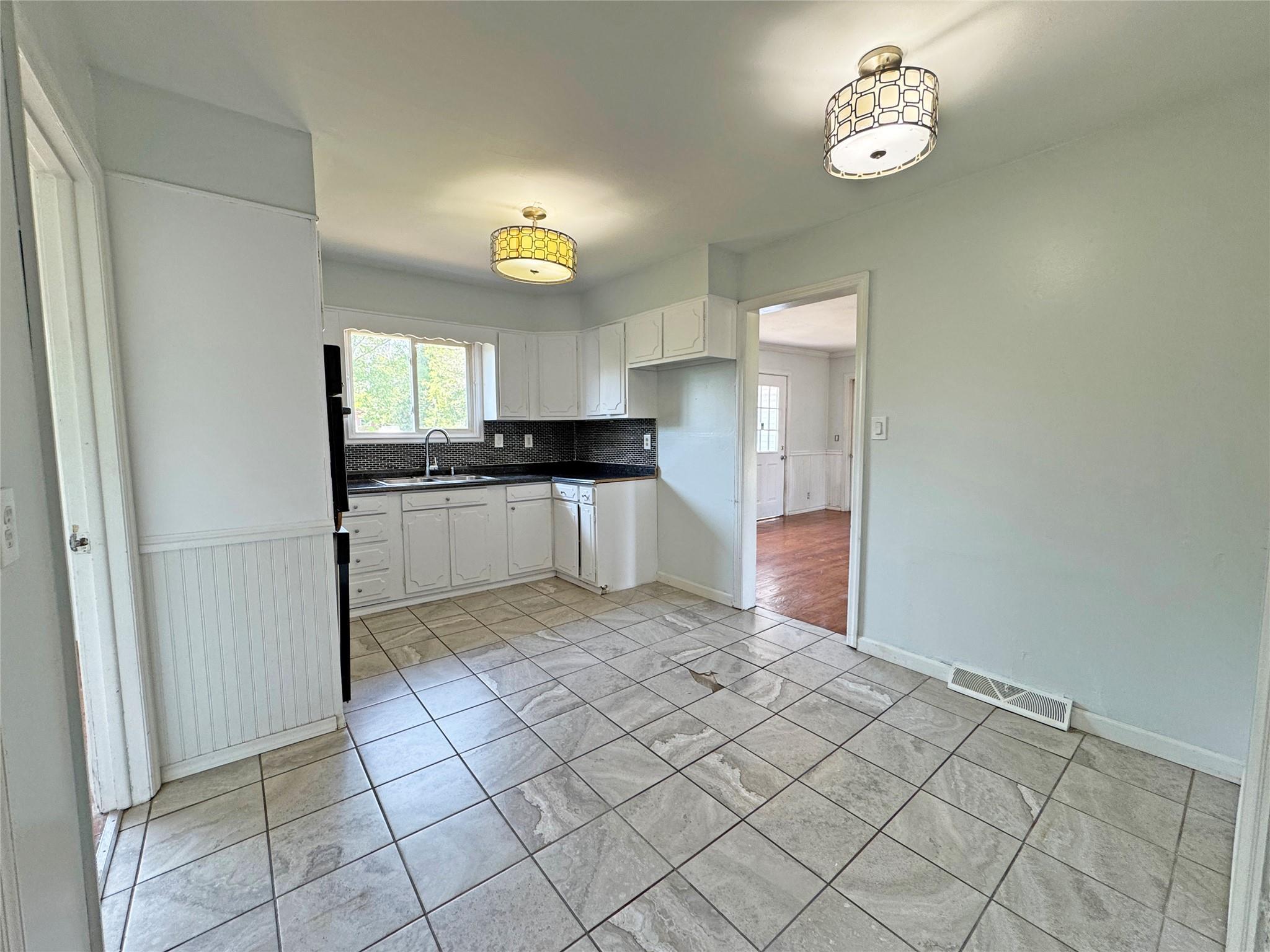 Single Family Malden  Ulster County, NY 12477, MLS-885713-18