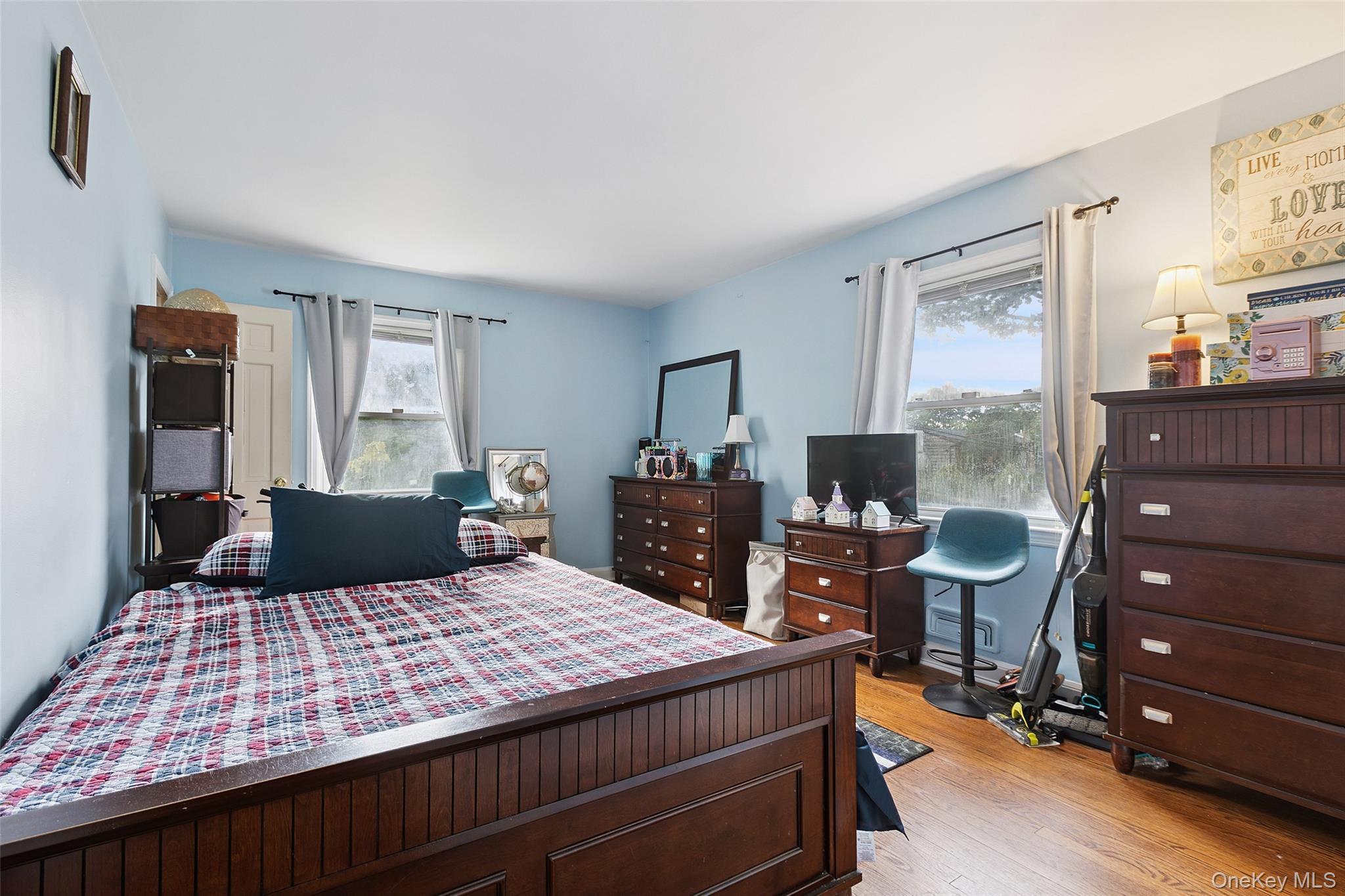 Single Family Ardell  Westchester County, NY 10708, MLS-885718-16